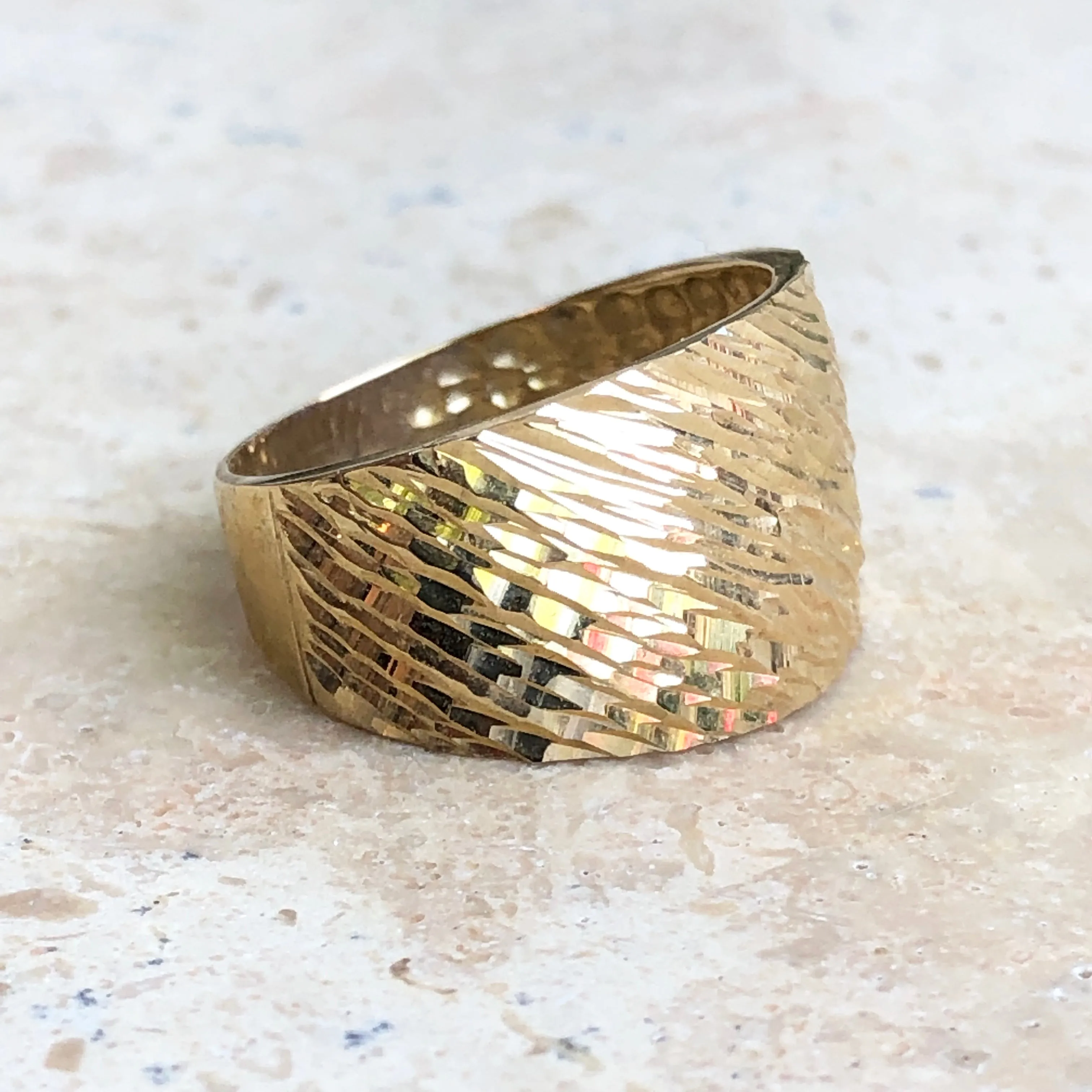 14KT Yellow Gold Wide Artistic Design Cigar Diamond-Cut Band Ring