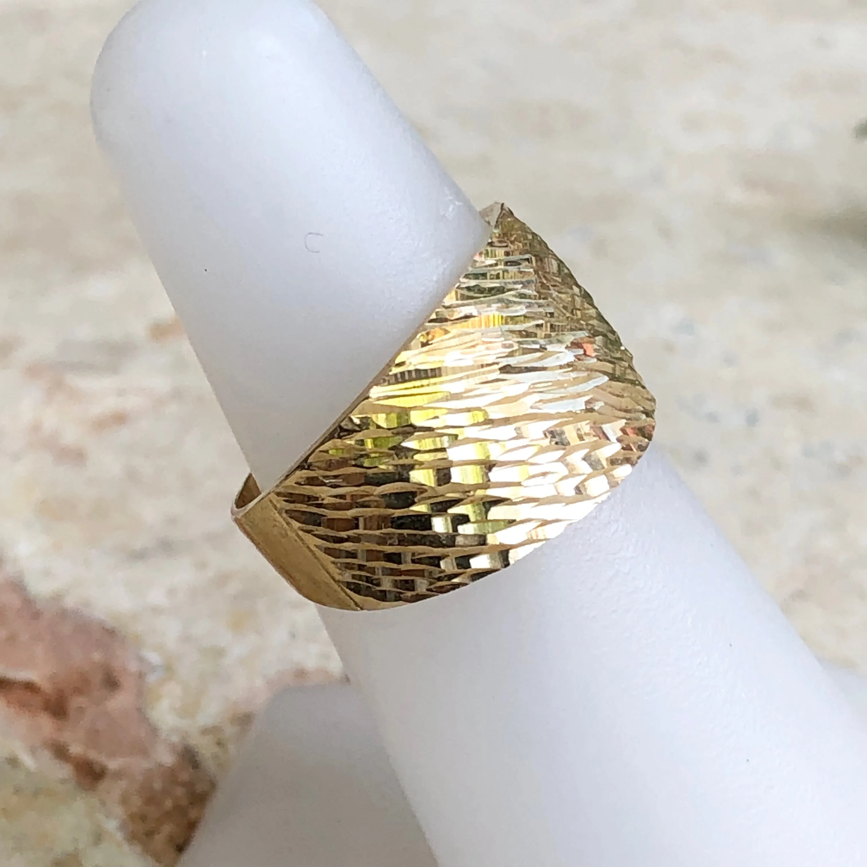 14KT Yellow Gold Wide Artistic Design Cigar Diamond-Cut Band Ring