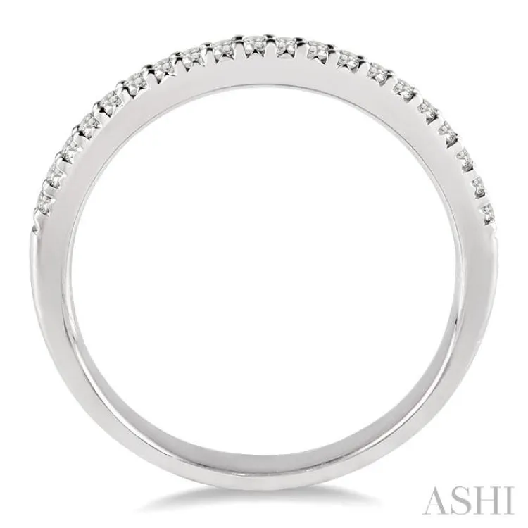 1/6 Ctw Round Cut Diamond Wedding Band in 14K White Gold