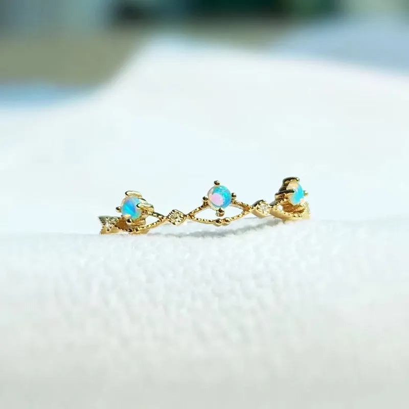 18K Gold Round Cut Natural Opal Diamond Exquisite Ring