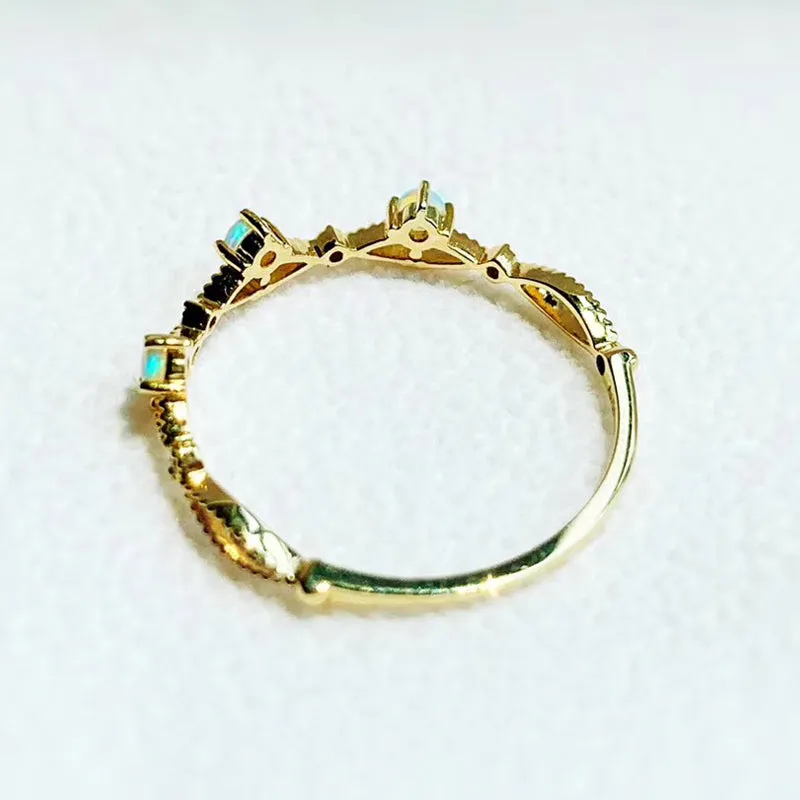 18K Gold Round Cut Natural Opal Diamond Exquisite Ring