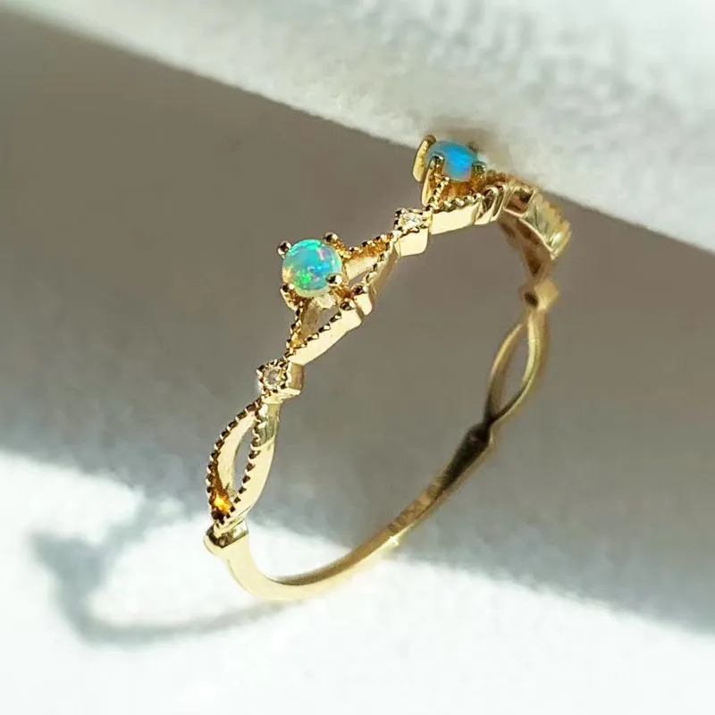 18K Gold Round Cut Natural Opal Diamond Exquisite Ring