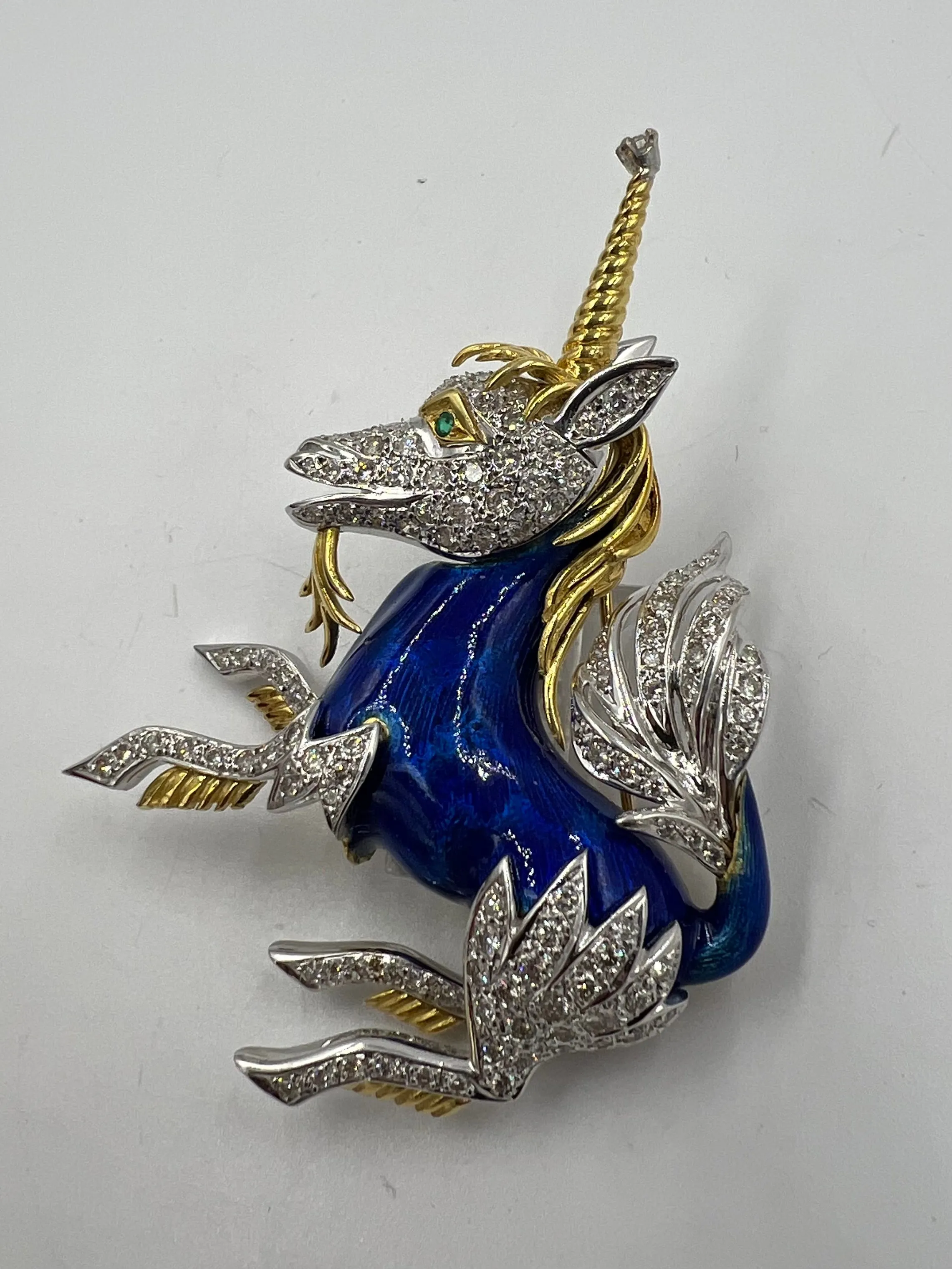 1970s Unicorn Enamel Diamond 18k Yellow Gold Brooch