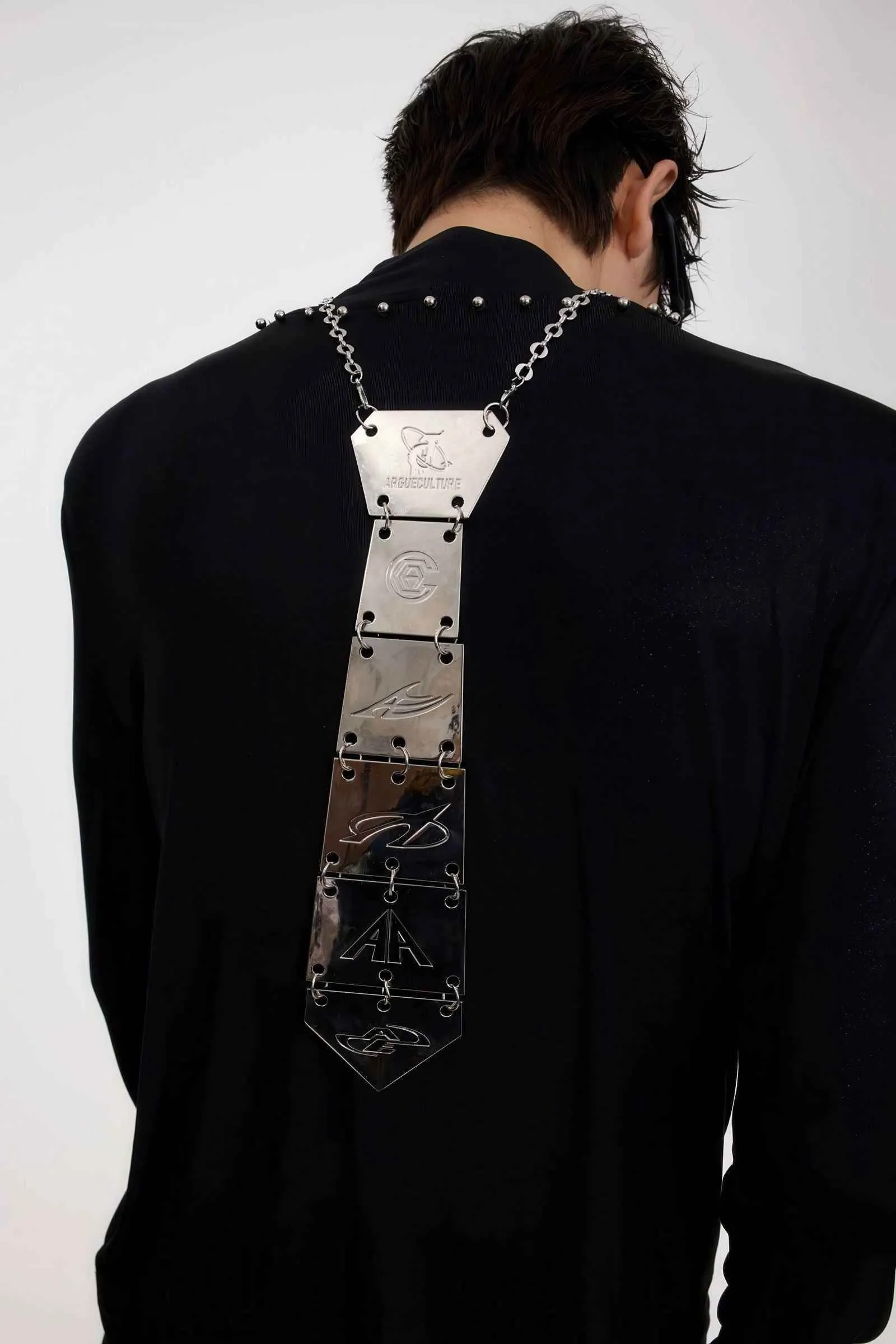 3D Spine-Inspired Metal Tie Necklace for a Bold, Modern Look