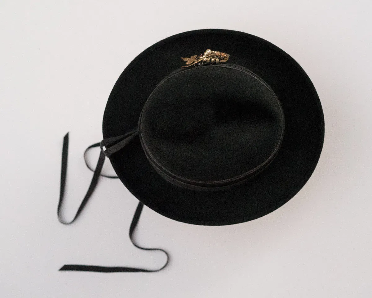 A Story of Ribbons hat