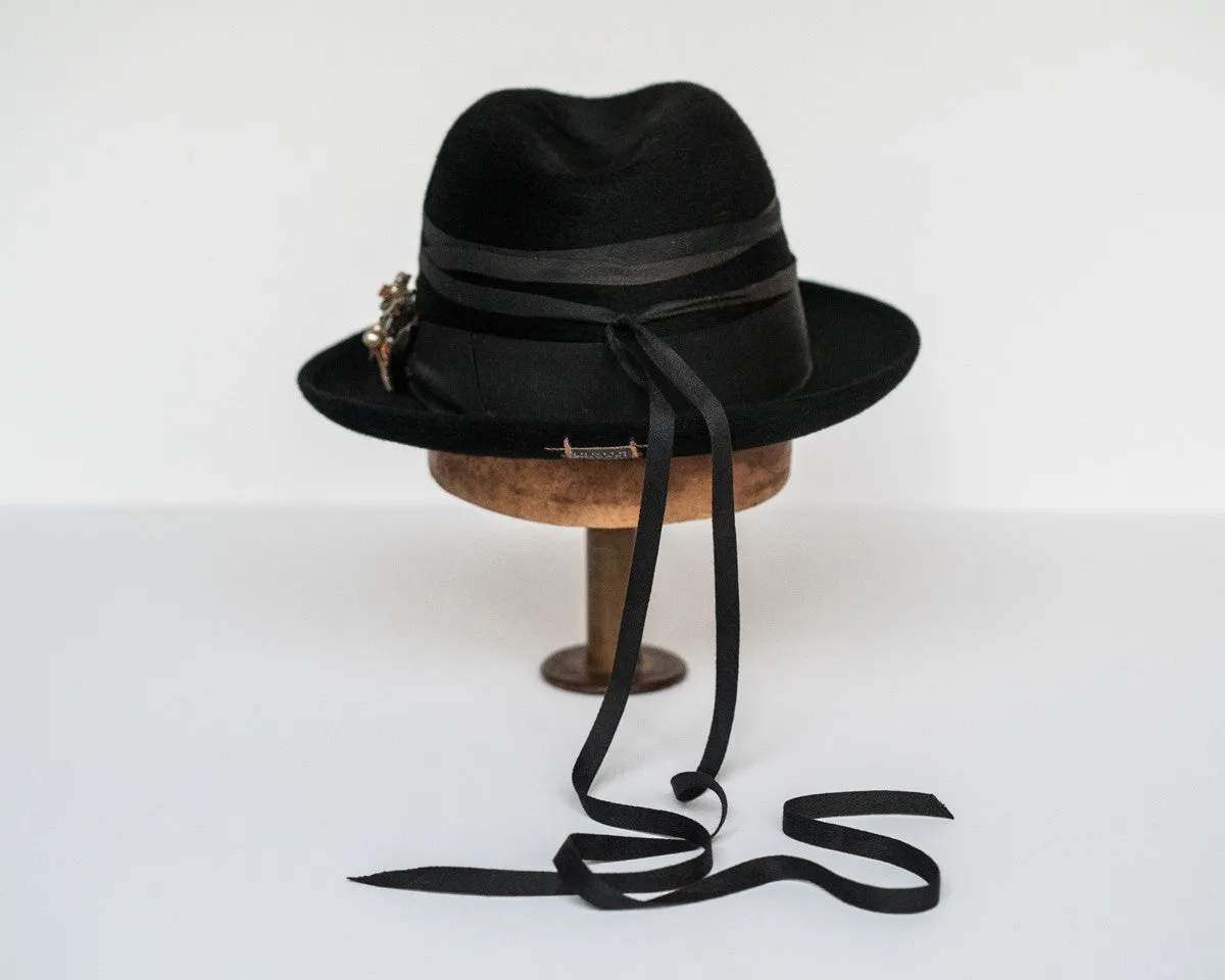 A Story of Ribbons hat