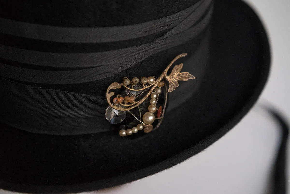 A Story of Ribbons hat