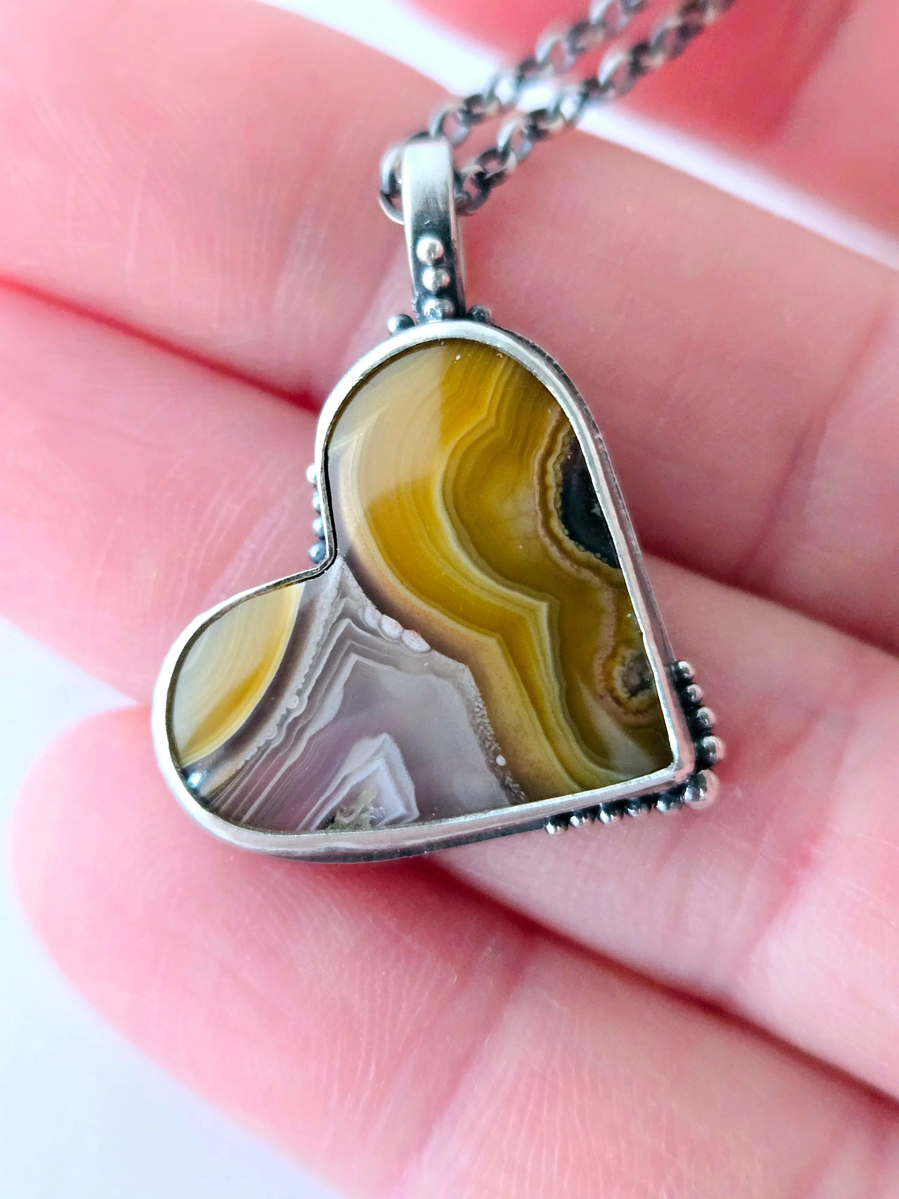 Agua Nueva Agate Heart Pendant
