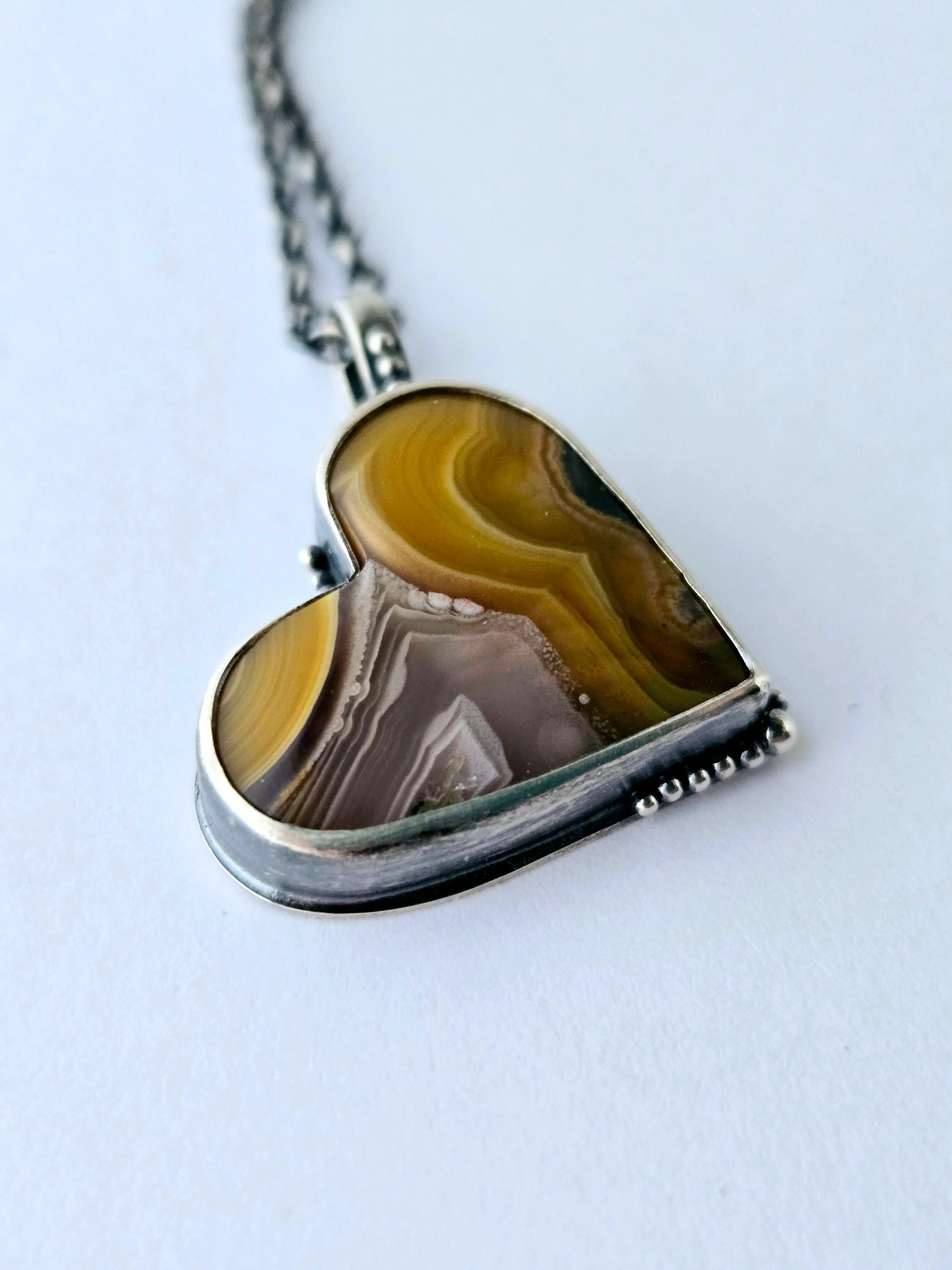Agua Nueva Agate Heart Pendant