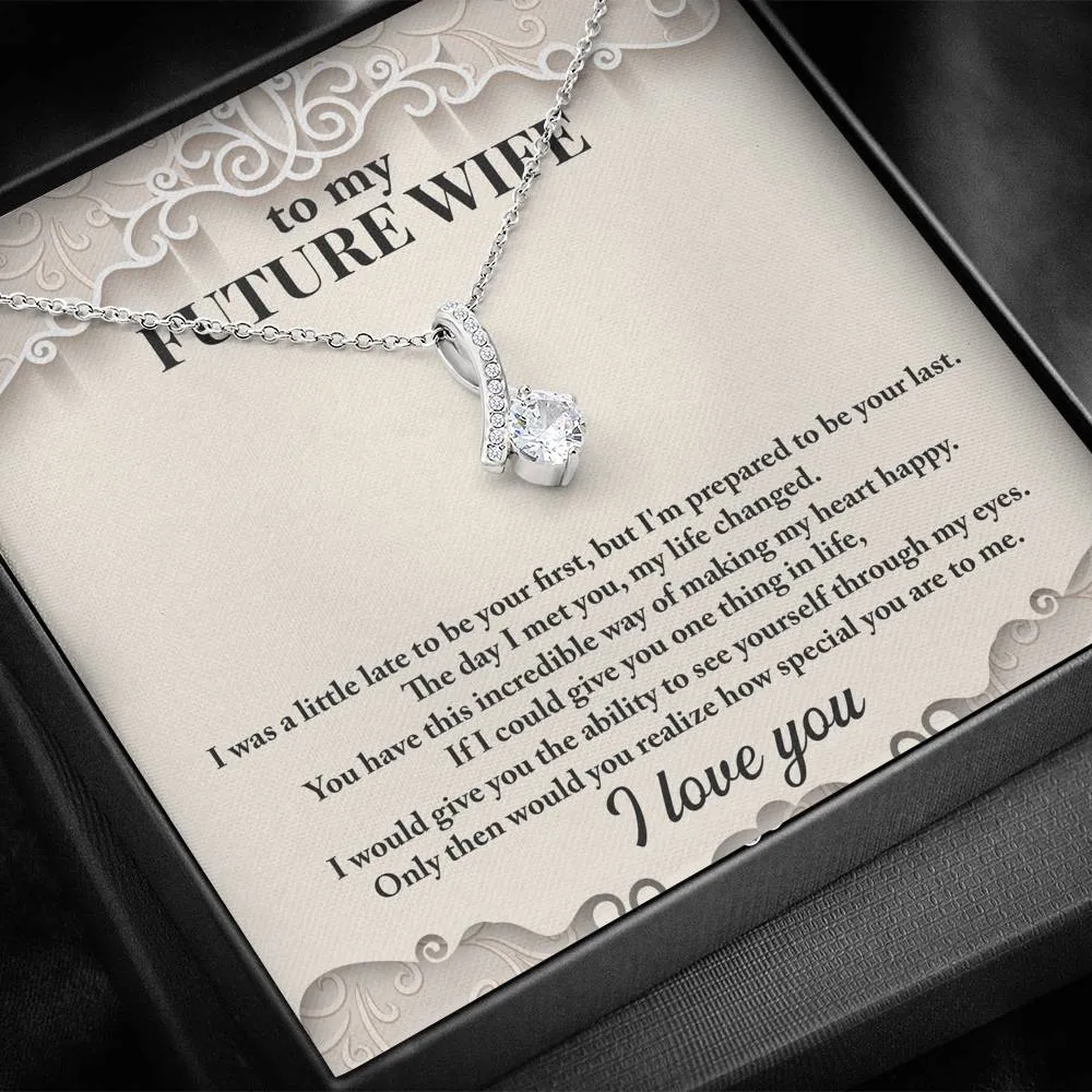 Alluring Beauty Solitaire Necklace to Future Wife
