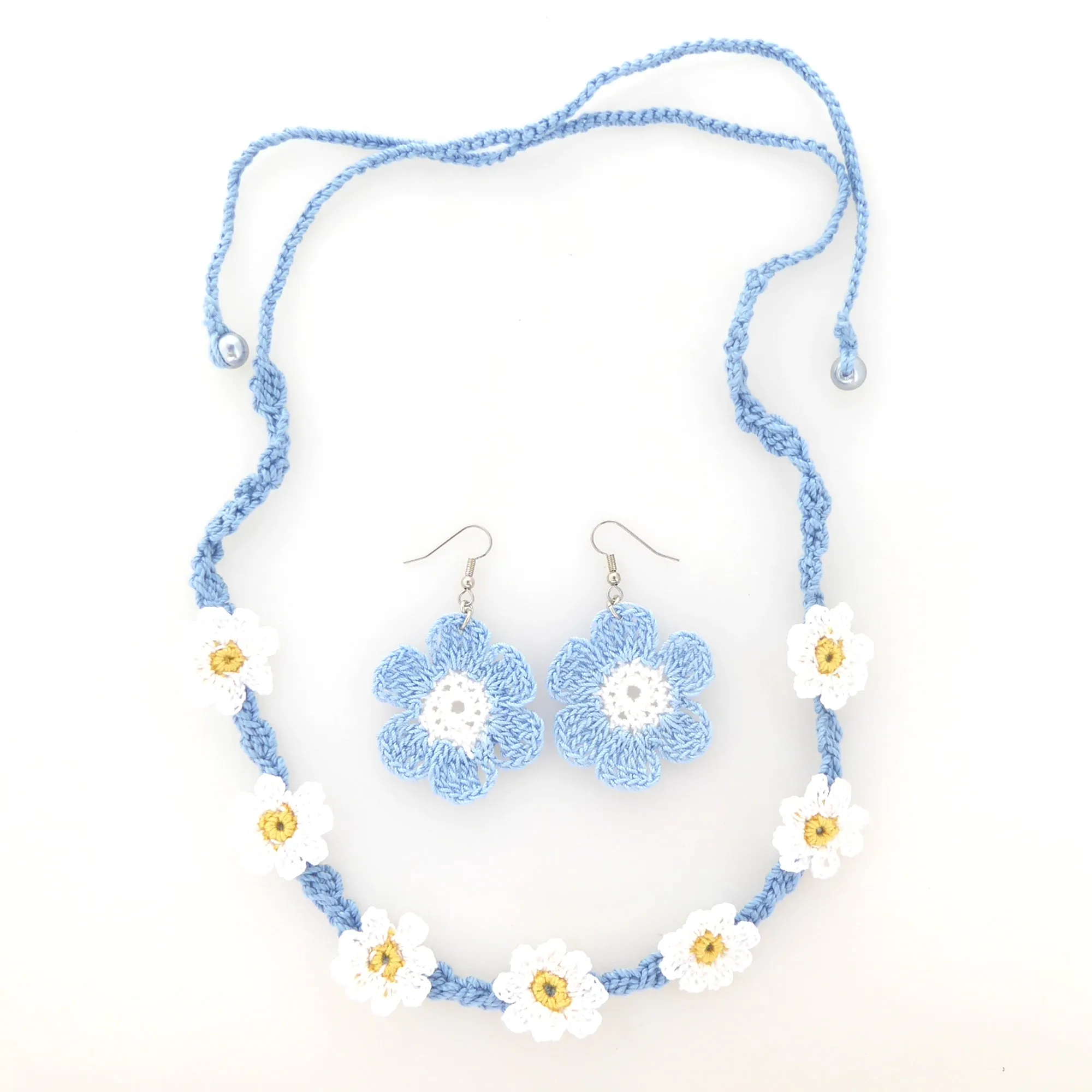 Blue and white daisy crochet set