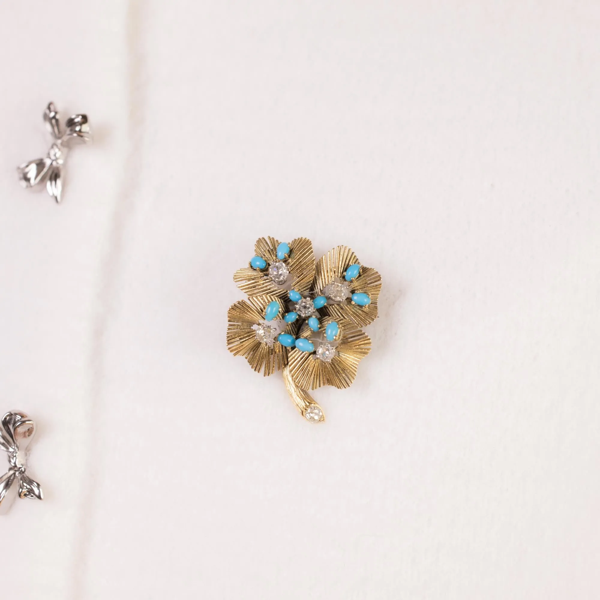Chaumet vintage turquoise diamond 18k yellow gold brooch