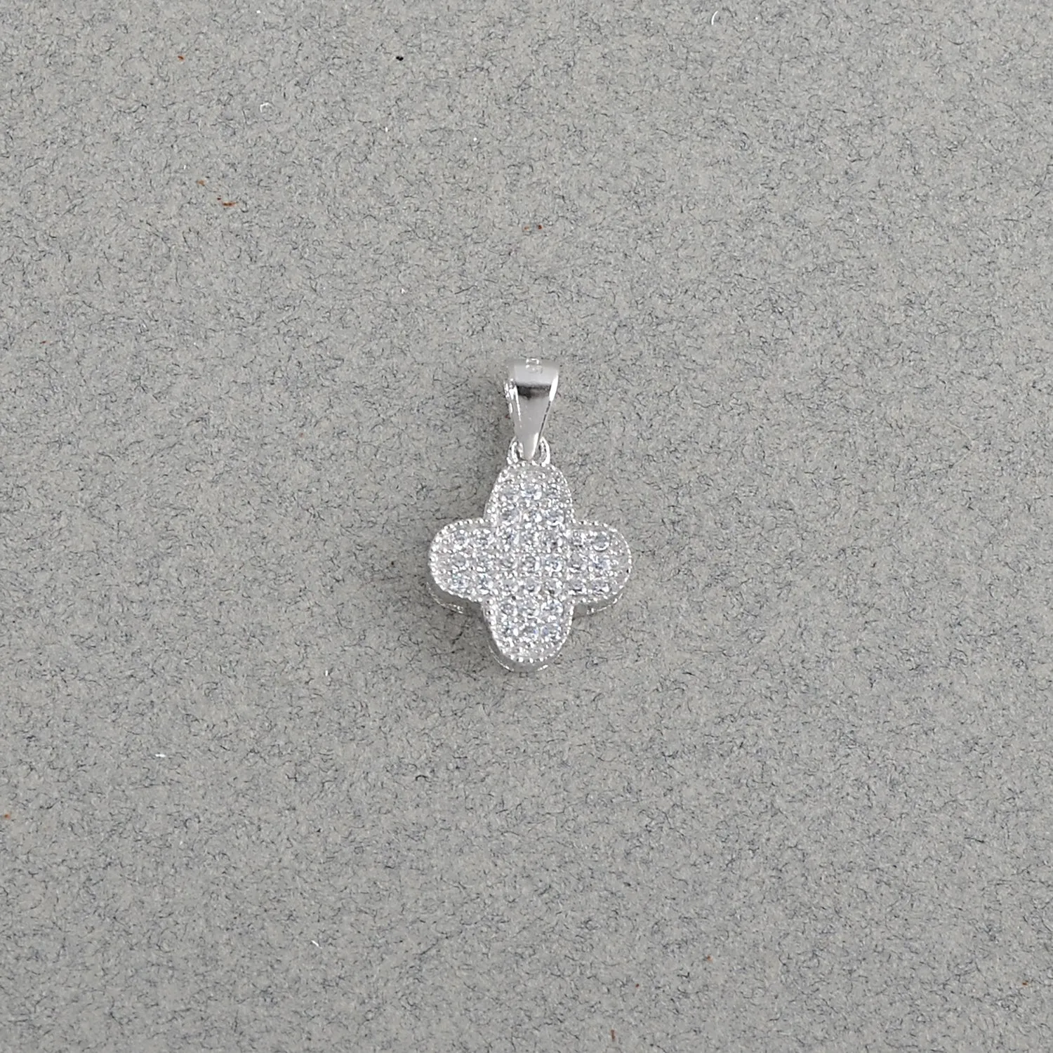 Classic Clover Pendant