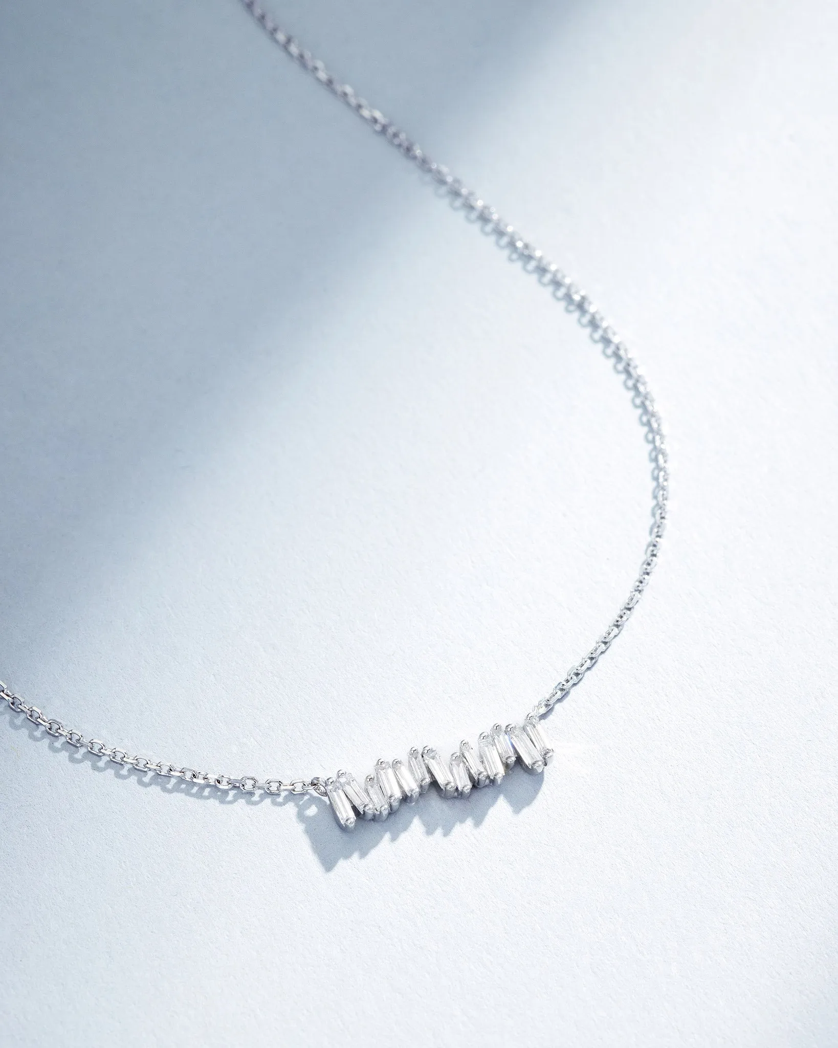 Classic Diamond Mini Bar Pendant