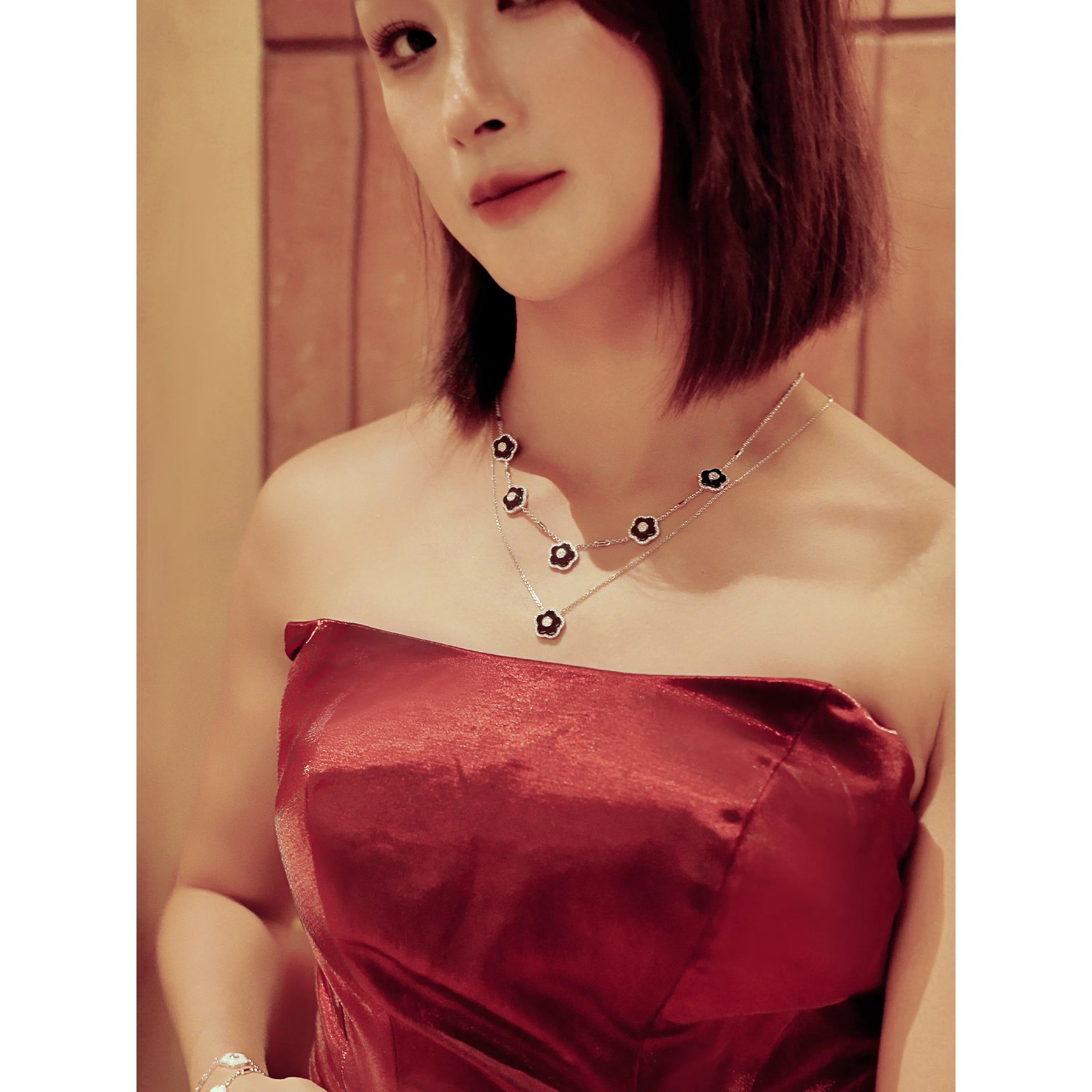 Classic Flower Necklace Brass 18k Silver Plating & Black Ceramic 420-650mm With Sliding Clasp