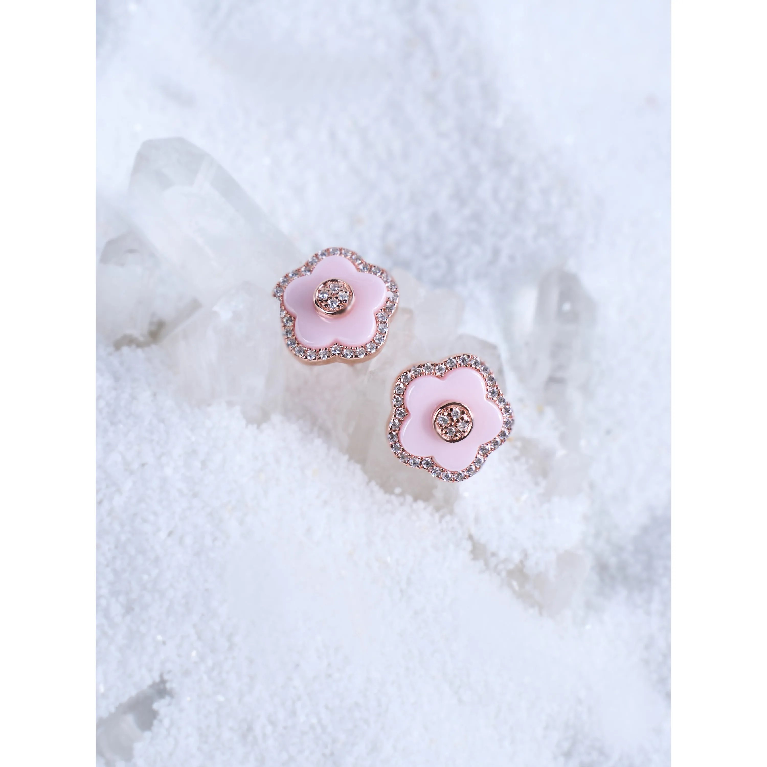 Classic Flower Stud Earrings Brass 18k Rosegold Plating & White Ceramic 13mm