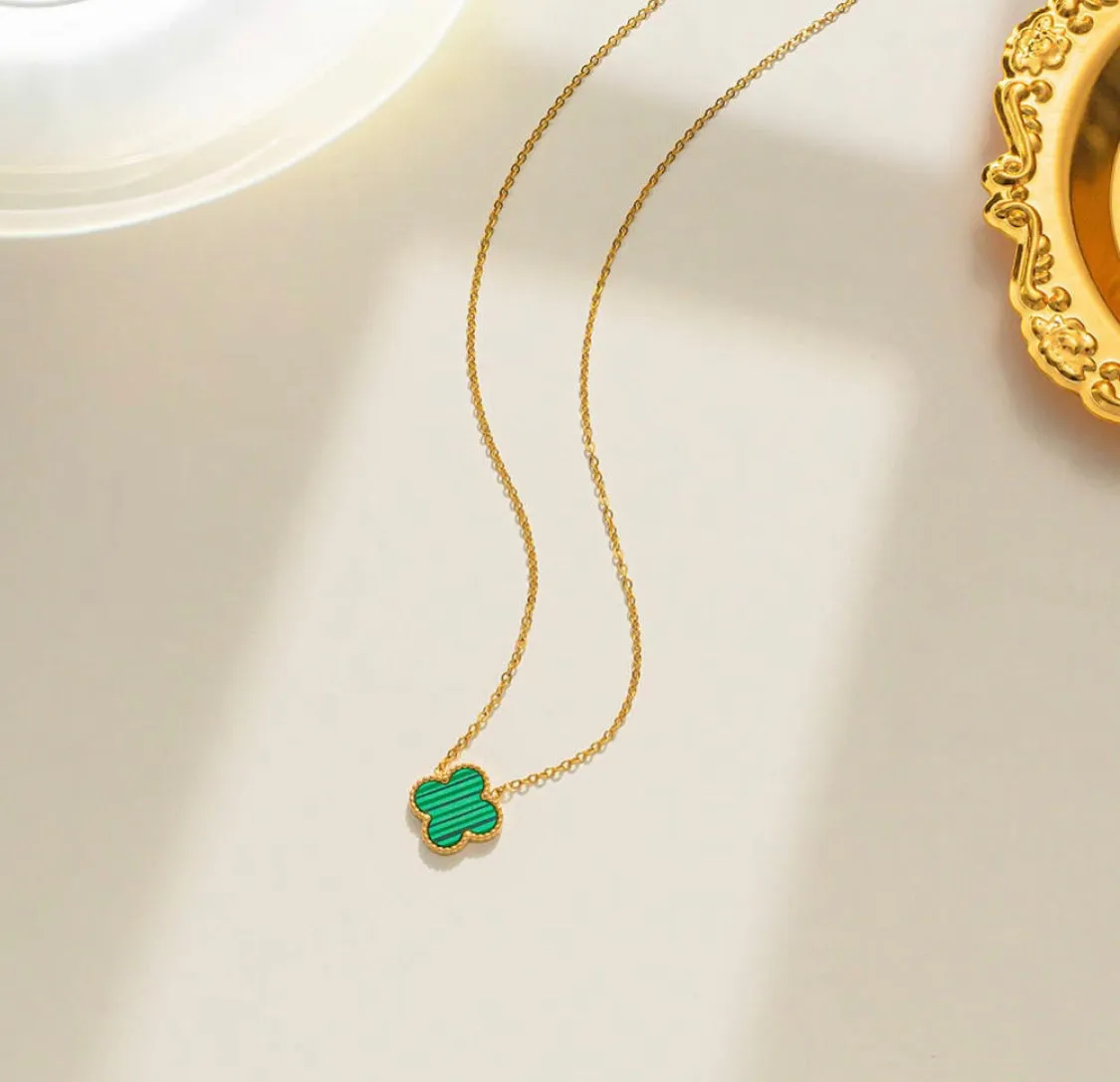 Clover necklace