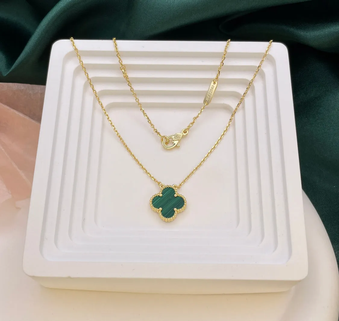 Clover necklace