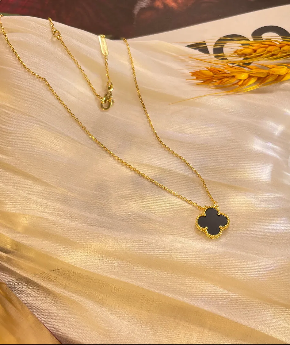 Clover necklace