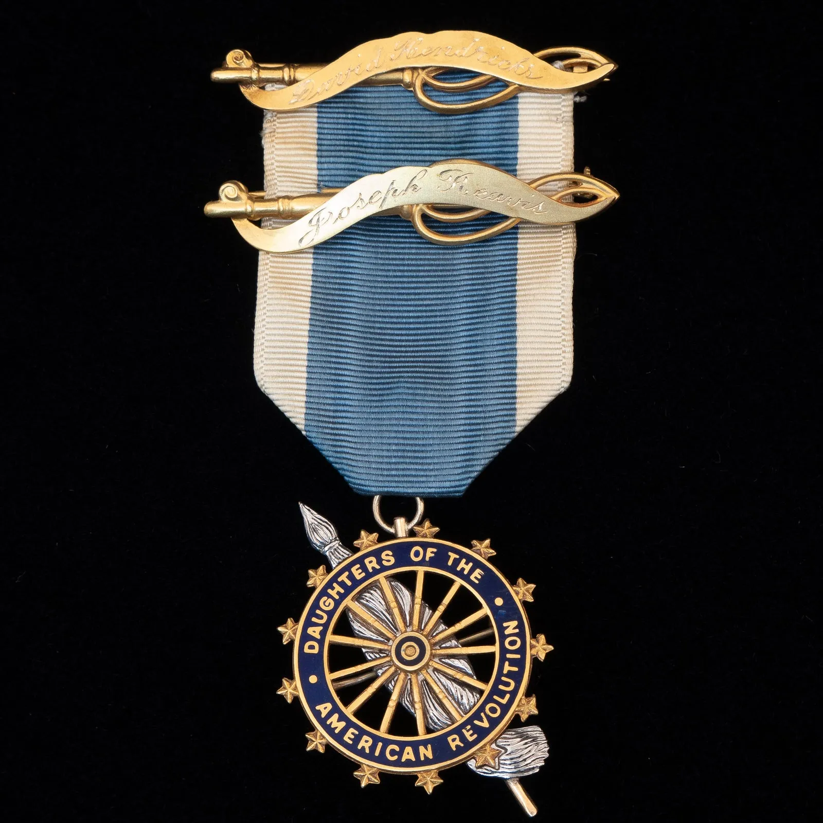 Daughters of the American Revolution Brooch