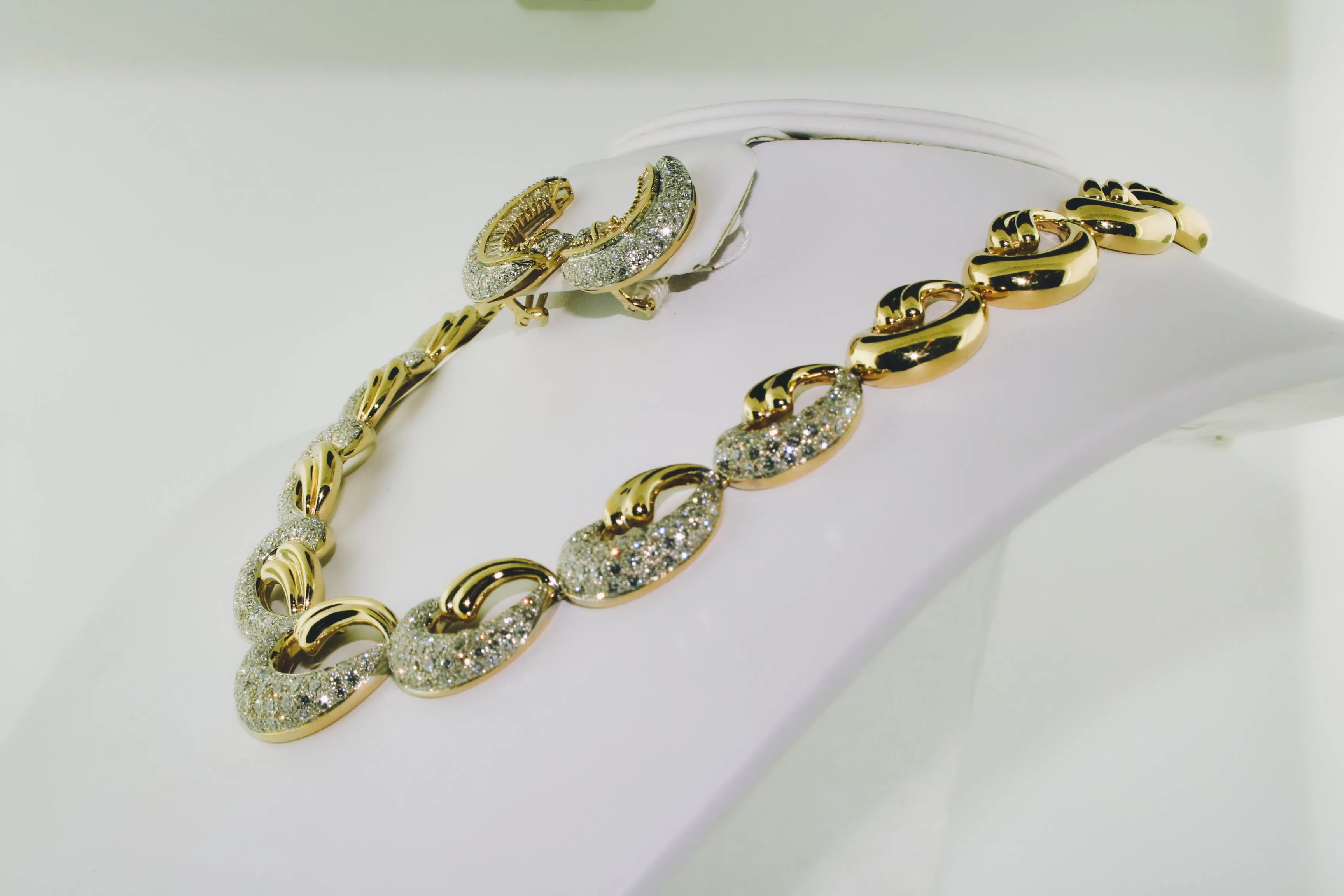 Diamond Necklace in 18k Two-tone Gold
