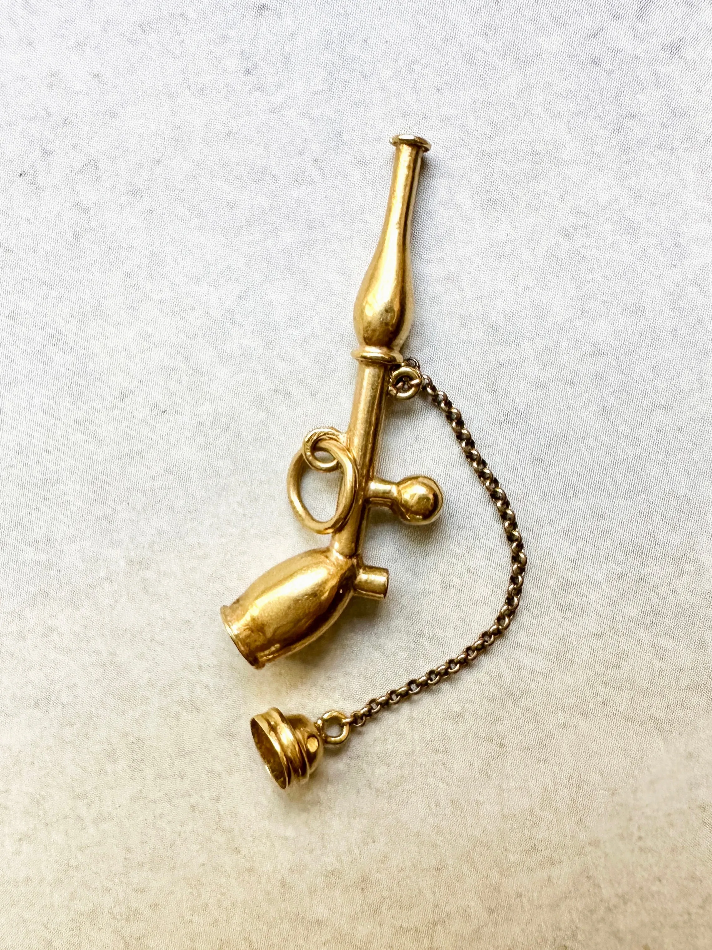 Exquisite and Rare - 18k Tobacco Pipe Charm