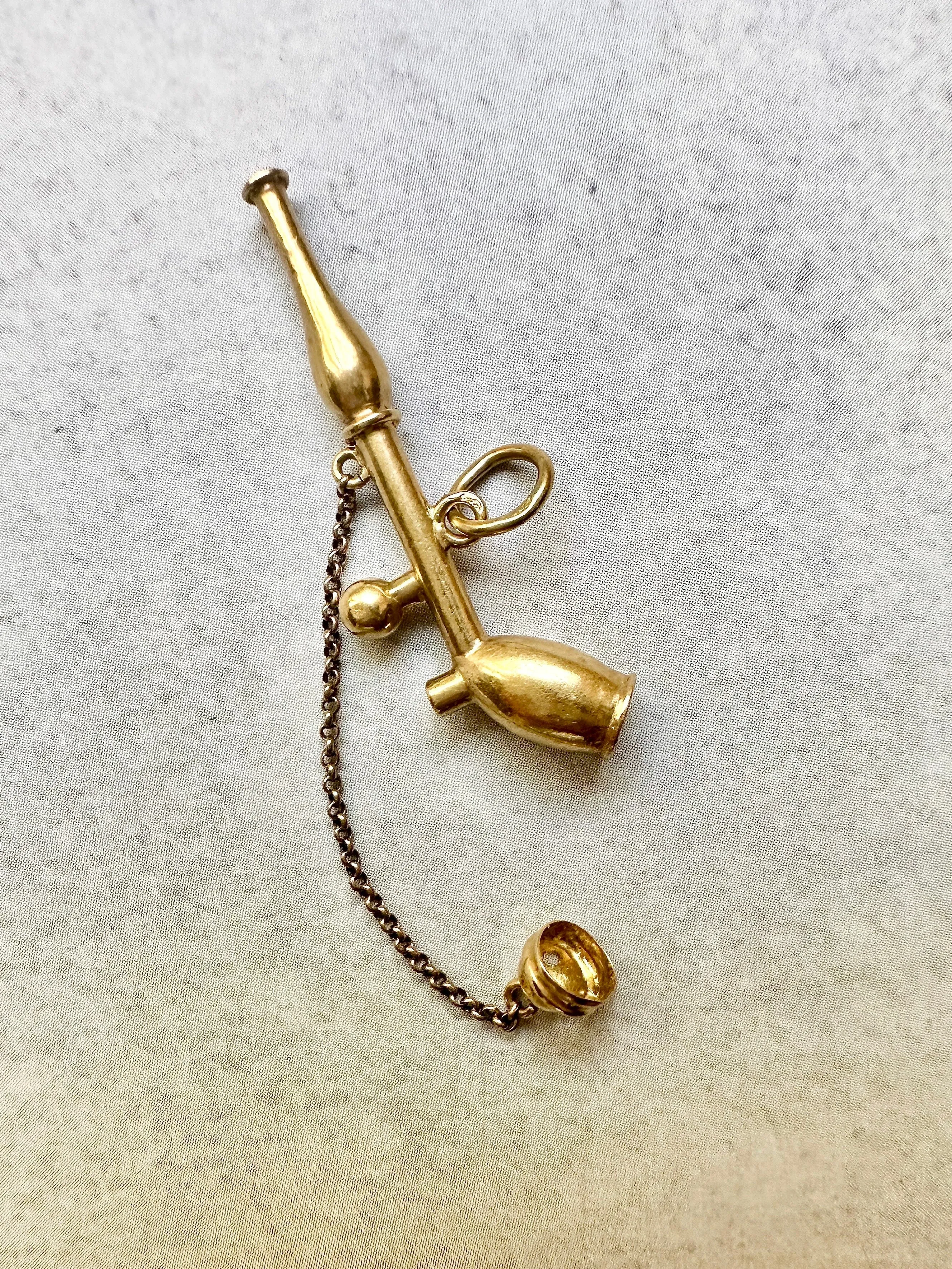 Exquisite and Rare - 18k Tobacco Pipe Charm