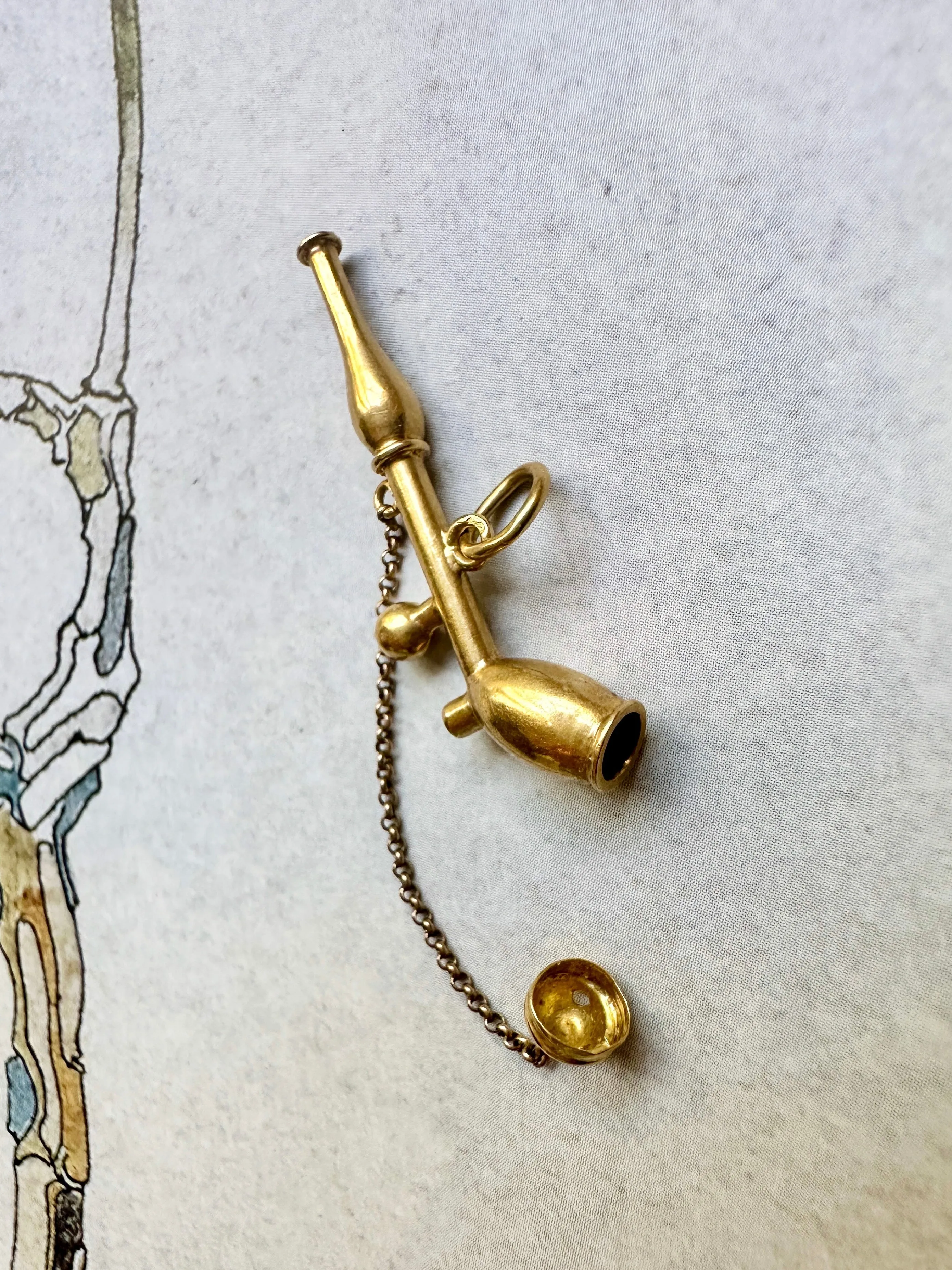 Exquisite and Rare - 18k Tobacco Pipe Charm