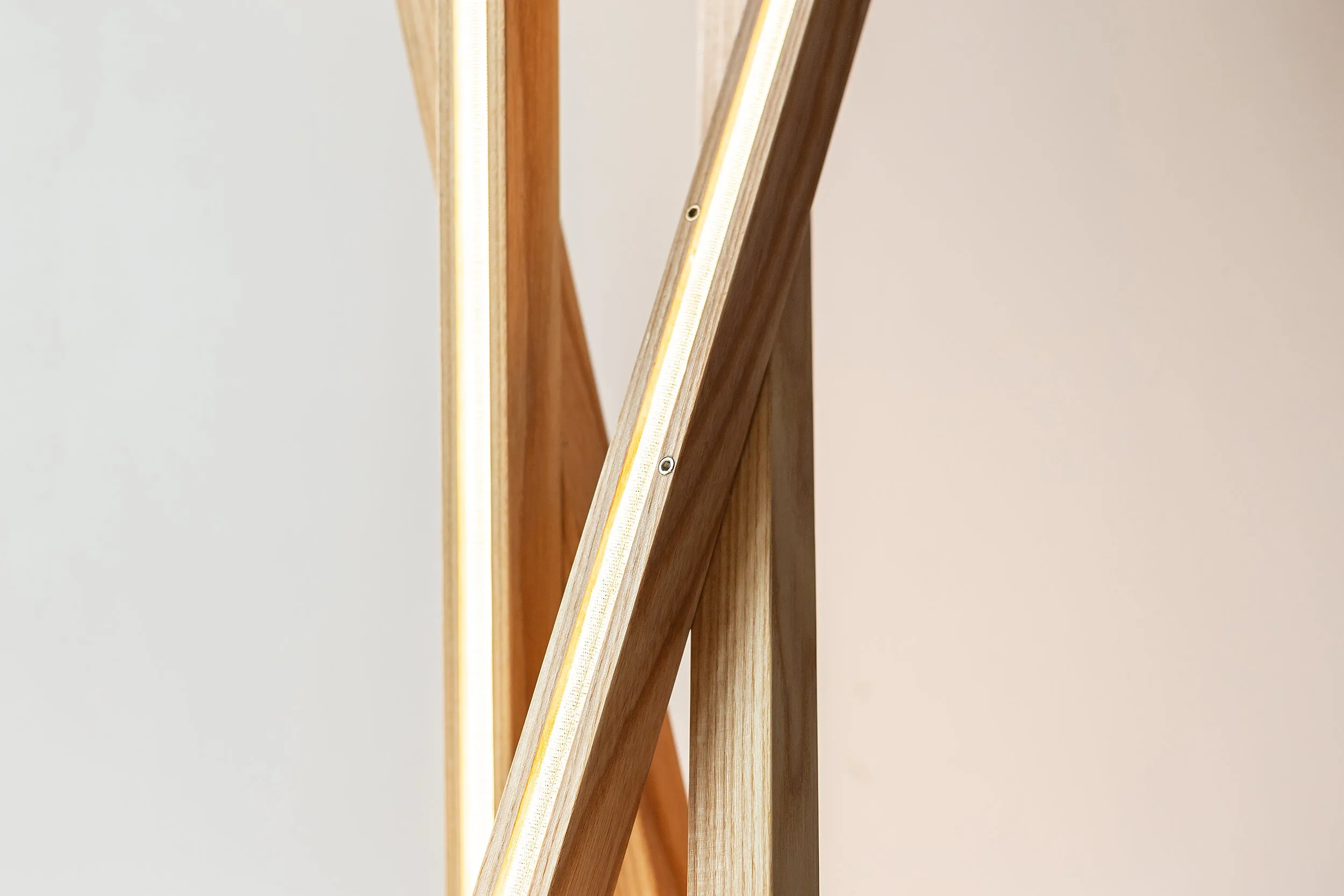 FLOOR LAMP GROOT