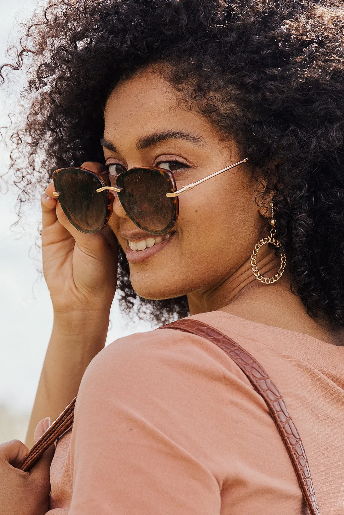 Front Lens Oversized Sunglasses