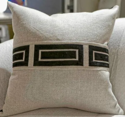 Giorgio Linen Ingot Tape Pillow - Ryan Studio
