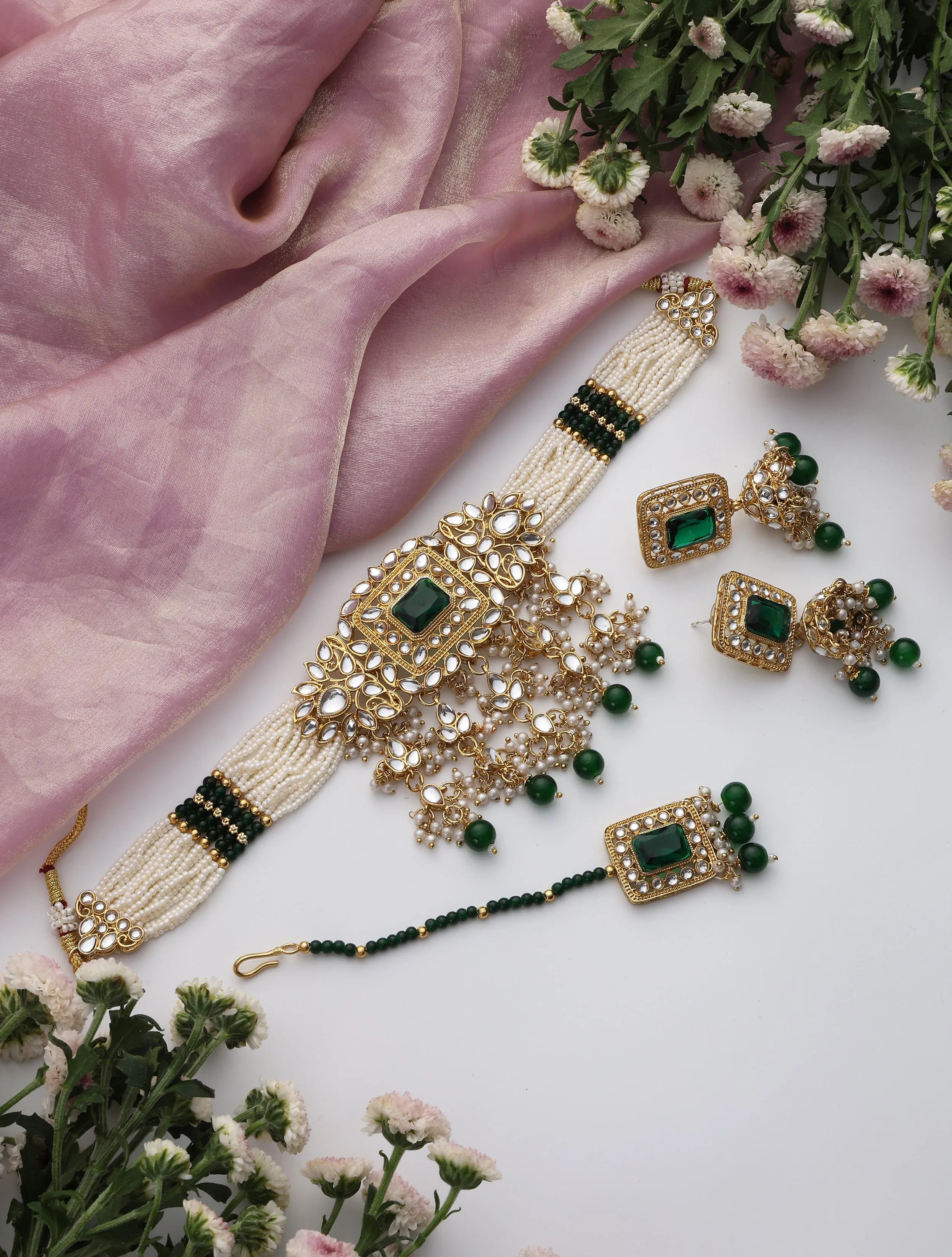 Green Color Choker Kundan Necklace, Earring and Maang Teeka Set
