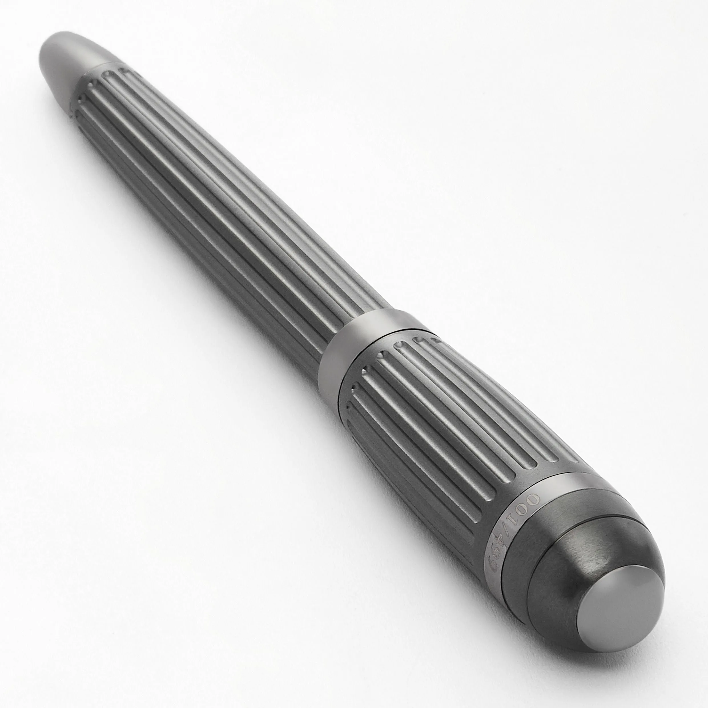 HUGO BOSS HSF4785D - Rollerball pen Limited Edition Arc