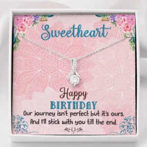 I’ll stick with you till the end-Alluring Beauty Solitaire Necklace for Birthday