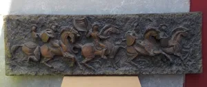 Large Vanguard Roman Soldiers Horses Battle Wall Sculpture