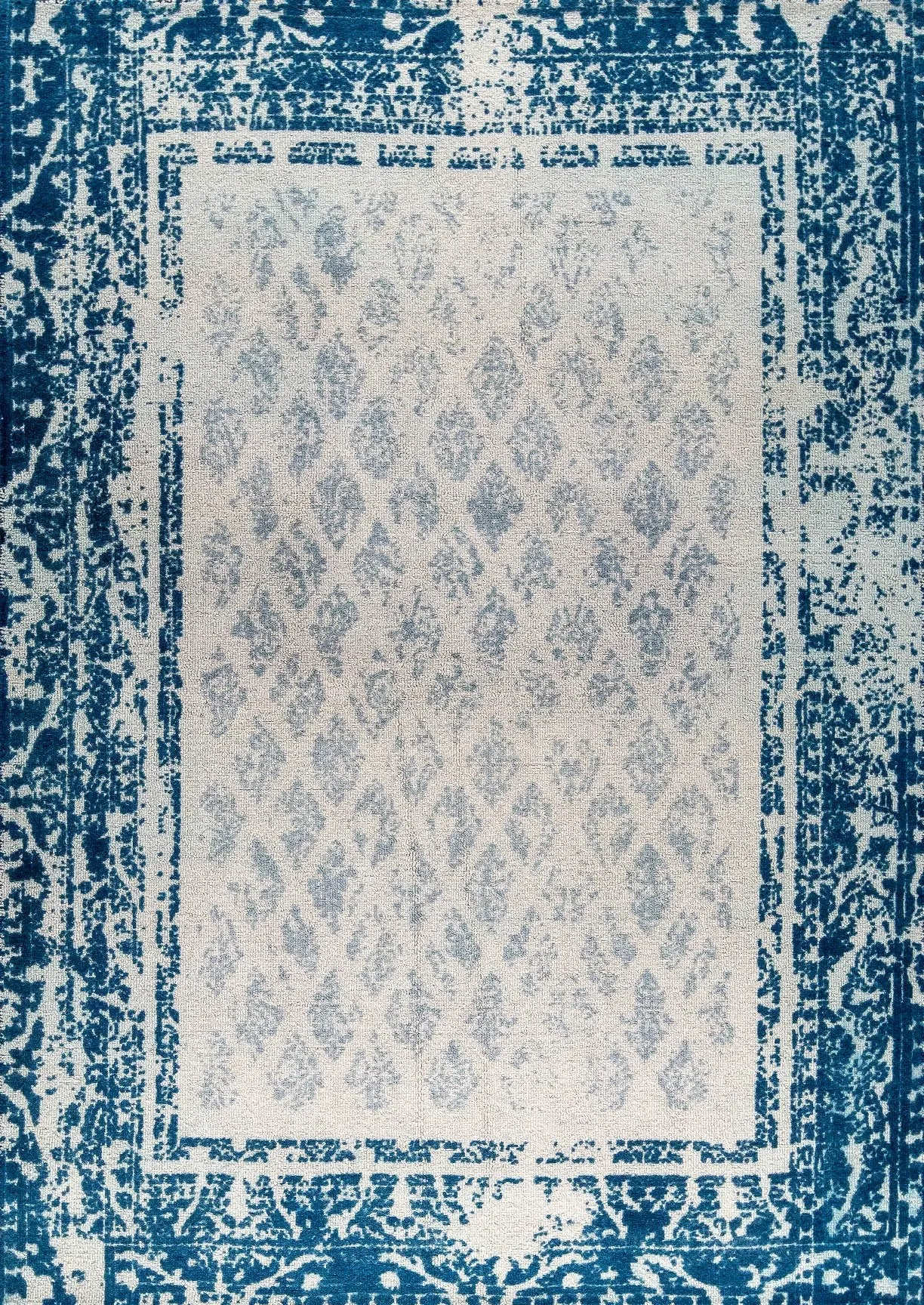 Mariam Corona Blue