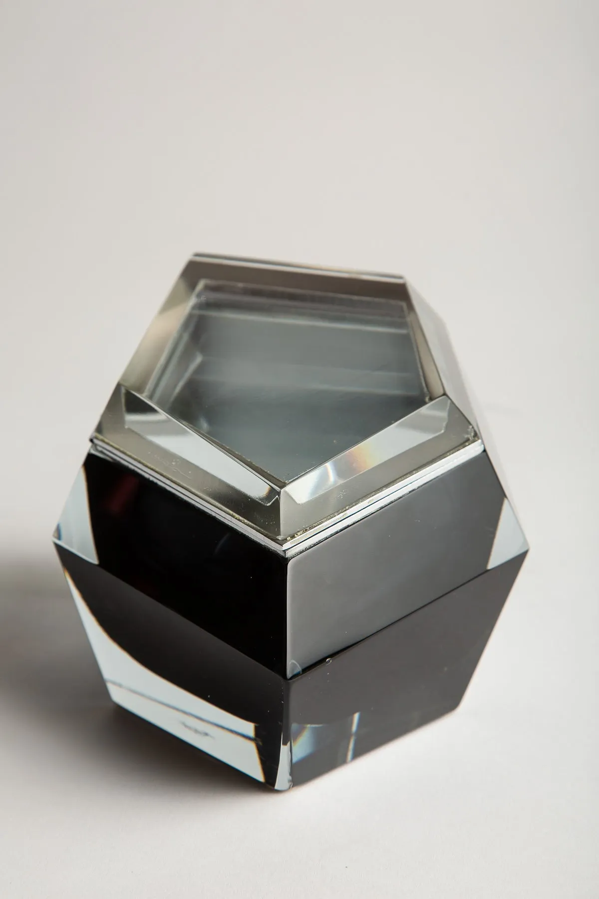 MAXFIELD PRIVATE COLLECTION | PURHO MURANO BLACK GLASS BOX