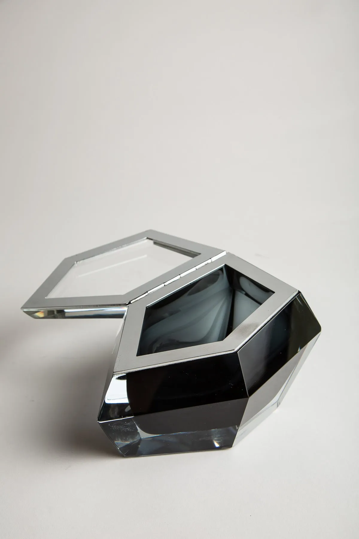 MAXFIELD PRIVATE COLLECTION | PURHO MURANO BLACK GLASS BOX