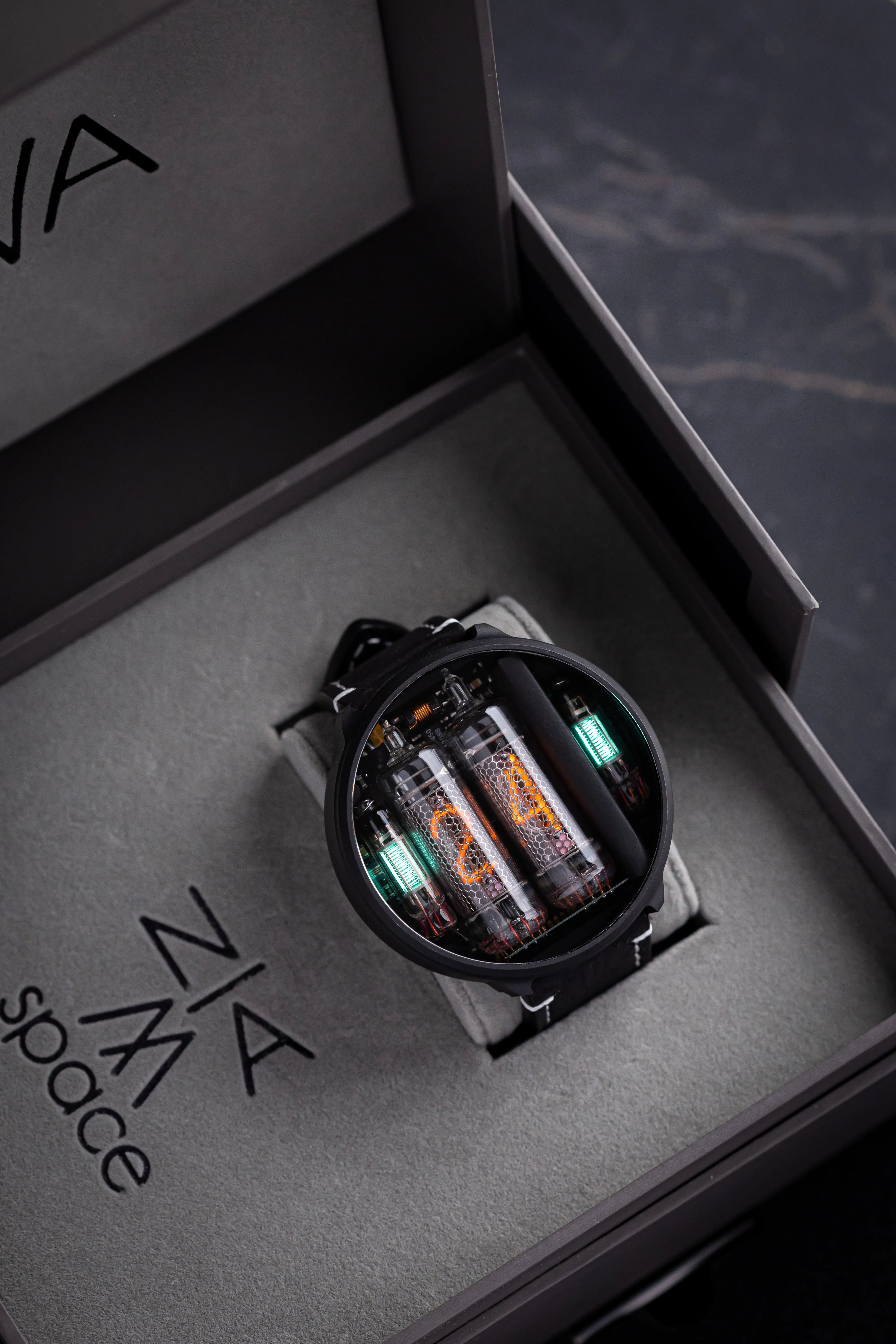 NIWA Nixie watch V 2.0 - Titanium Barnard 68