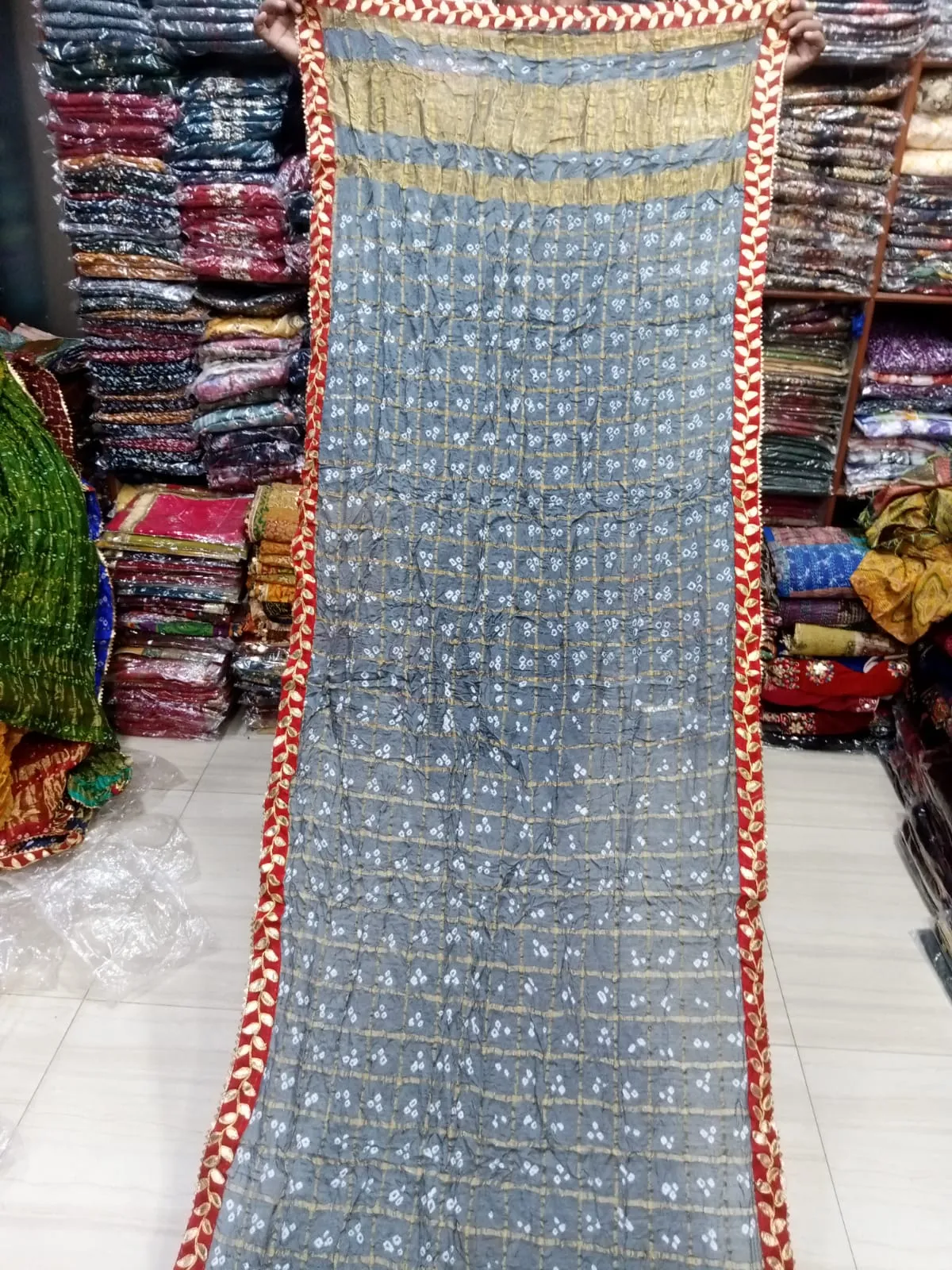 Olive Atelier-Grey Banarsi Silk Chundri Dupatta