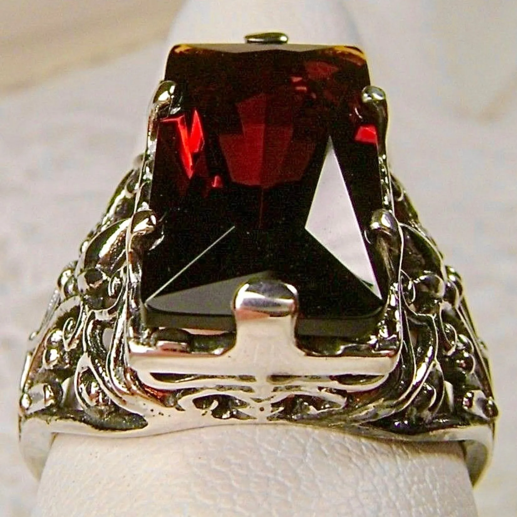 Orange Citrine Ring, Baguette Gem, Floral Leaf Filigree, Victorian Jewelry, D32
