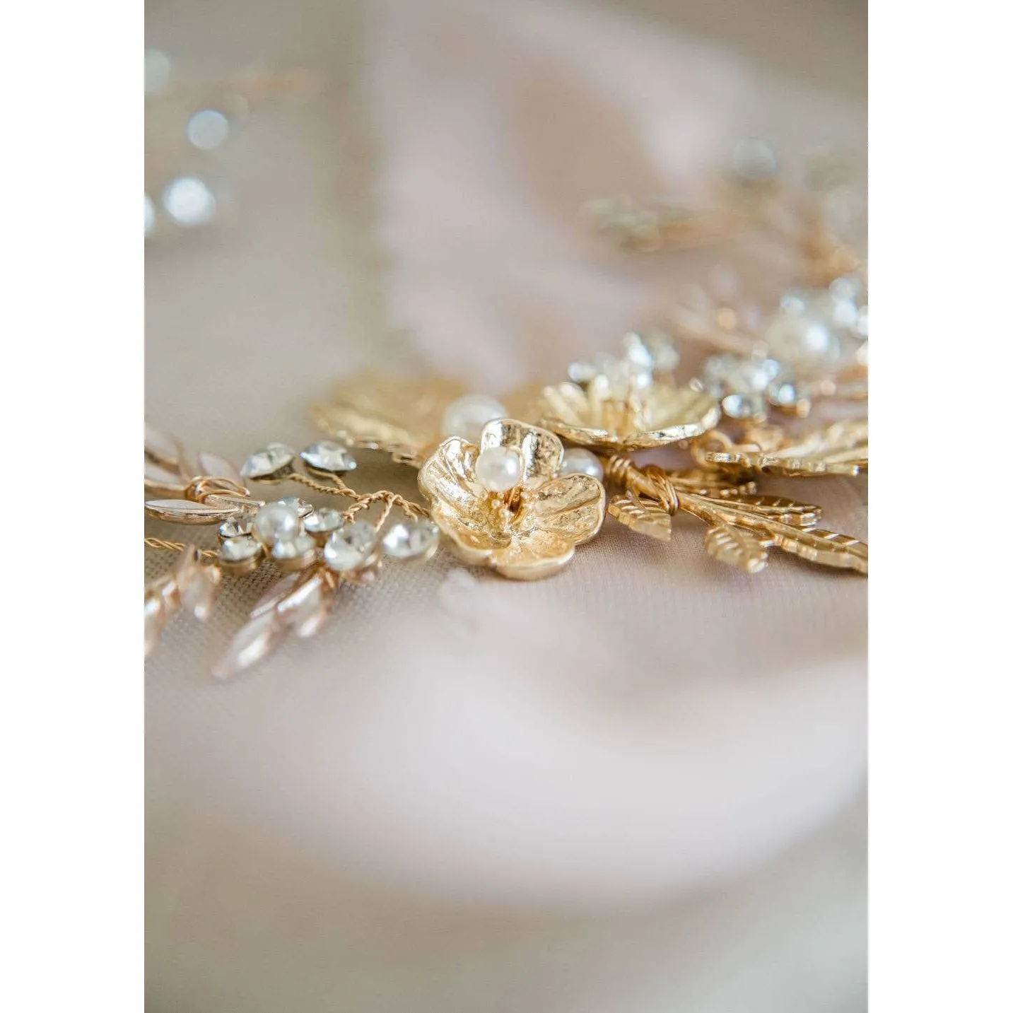 Petite Mariee Boutique - Autumn Bridal Hair Vine