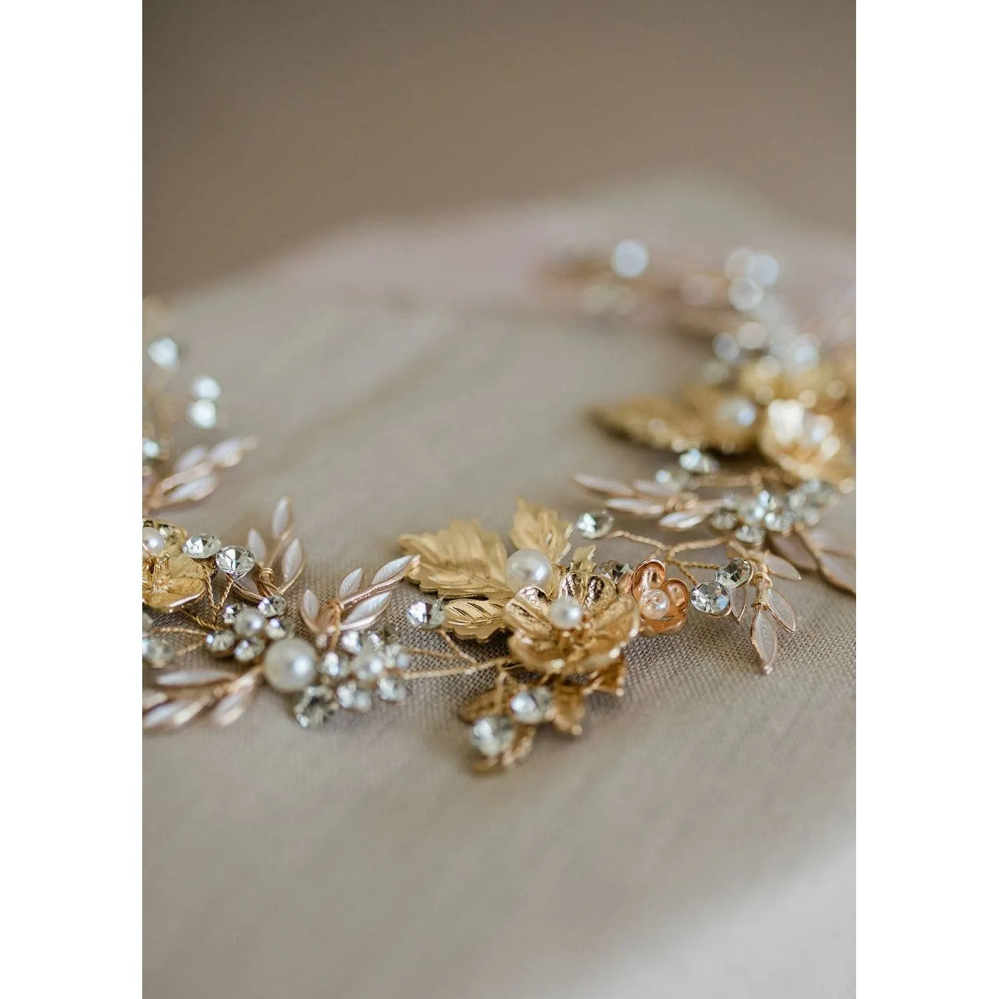 Petite Mariee Boutique - Autumn Bridal Hair Vine