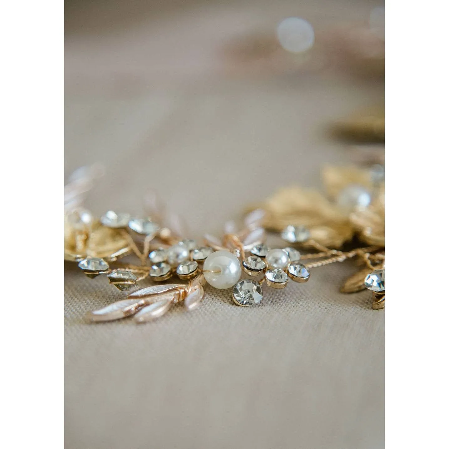 Petite Mariee Boutique - Autumn Bridal Hair Vine