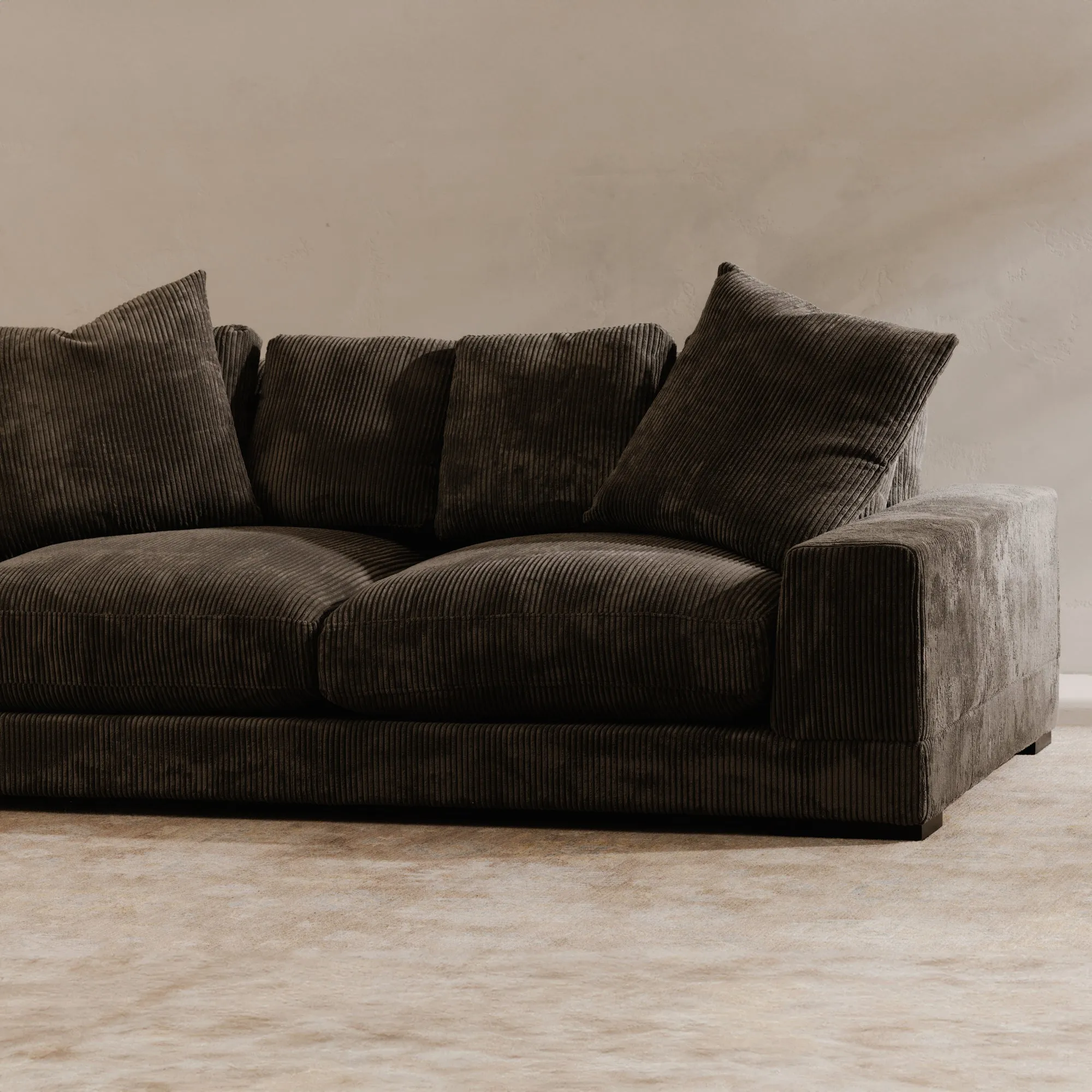 Space-Adaptive Relaxation Lounge