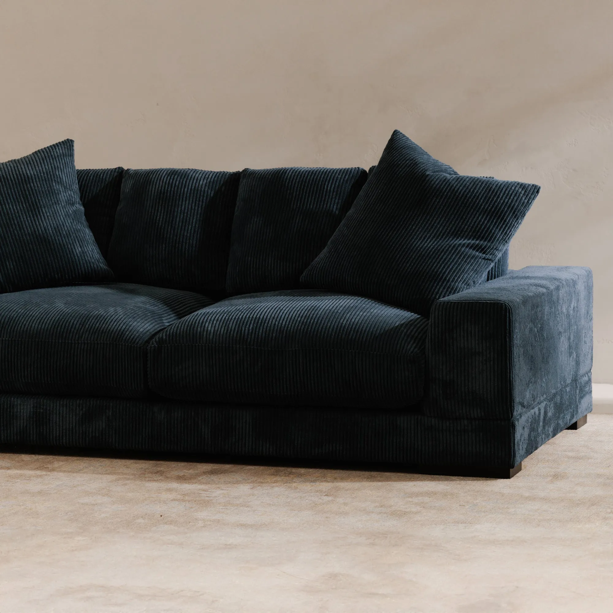Space-Adaptive Relaxation Lounge