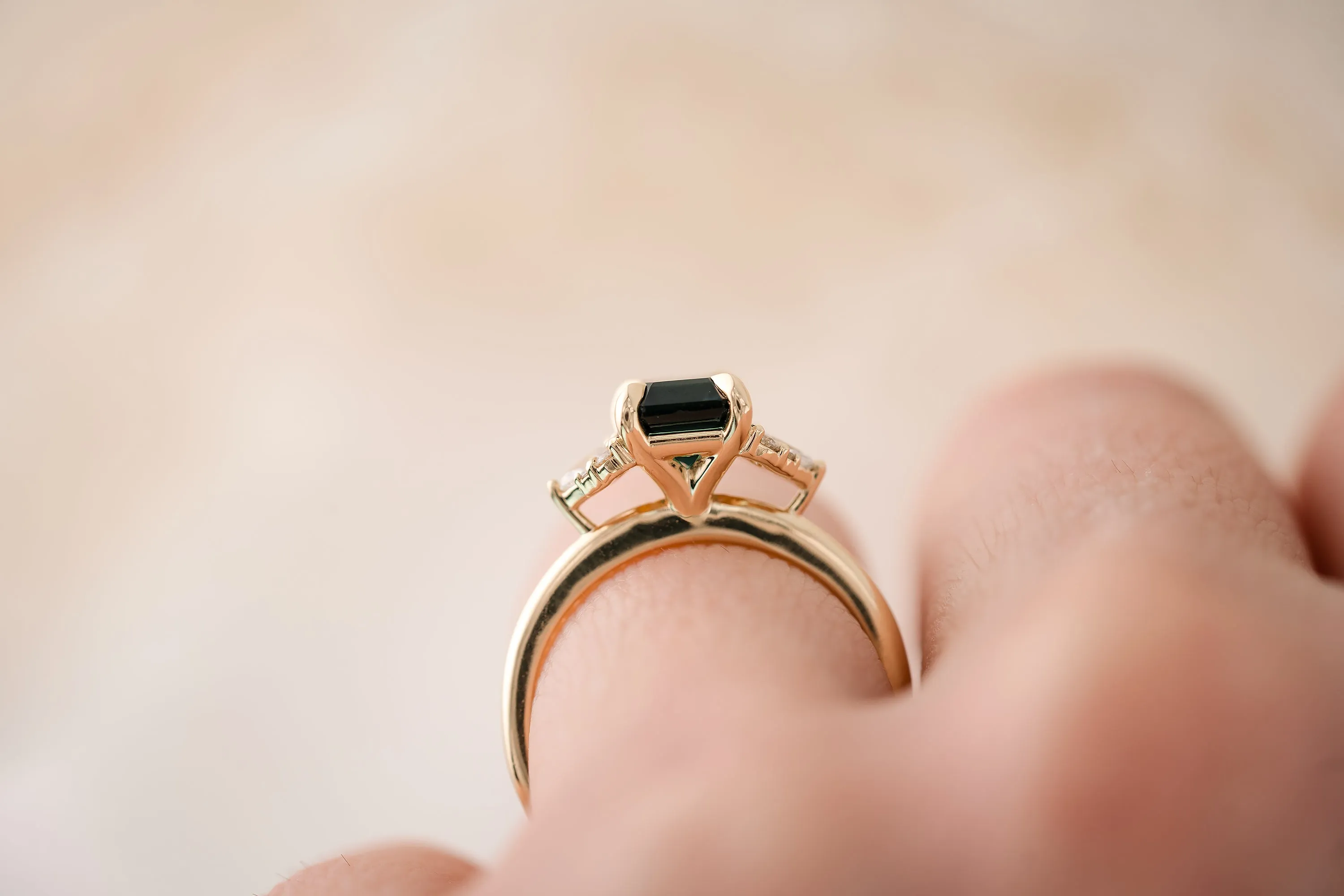 The Aya 1.56 CT Indicolite Ring