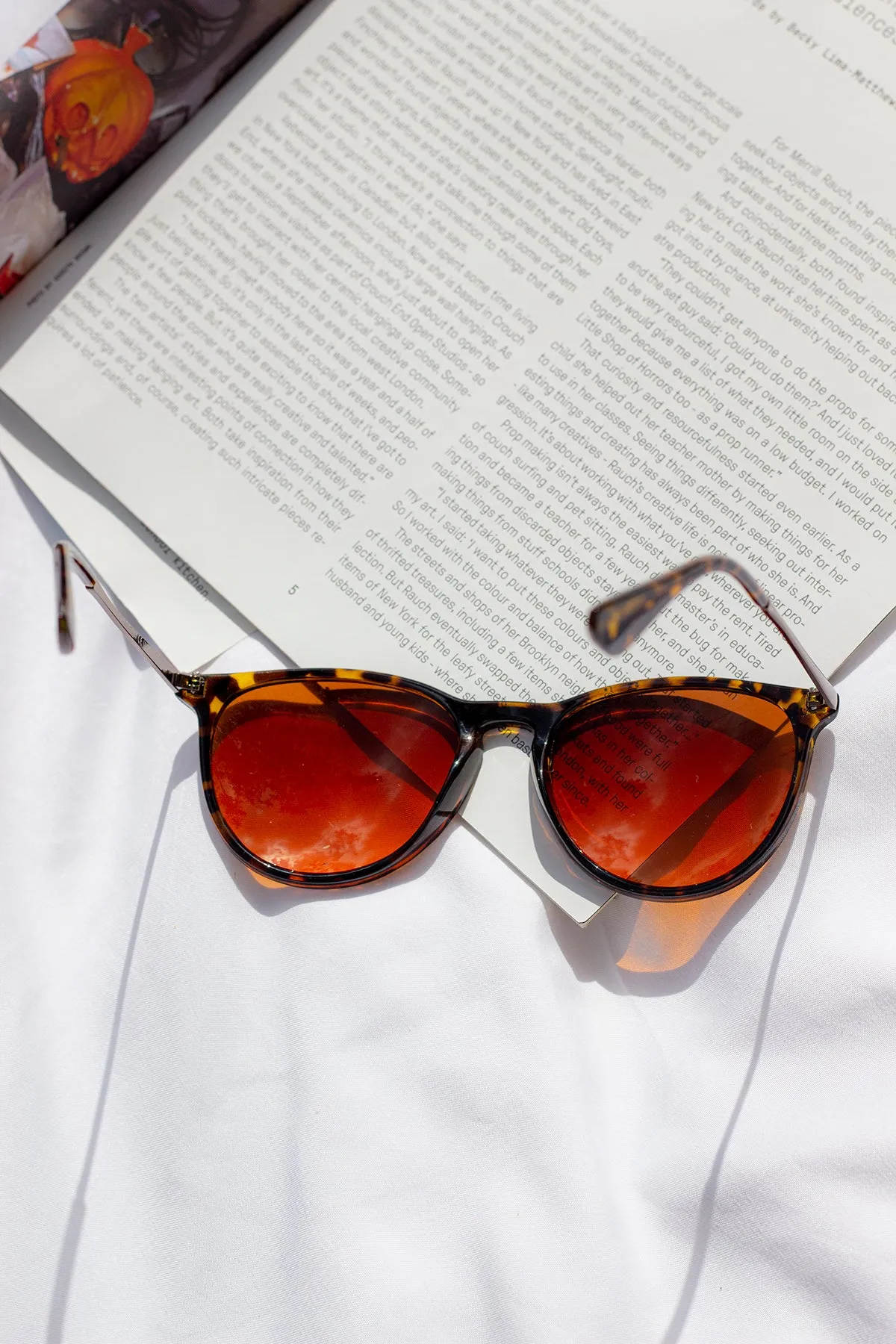 Traditional Style Sunglasses
