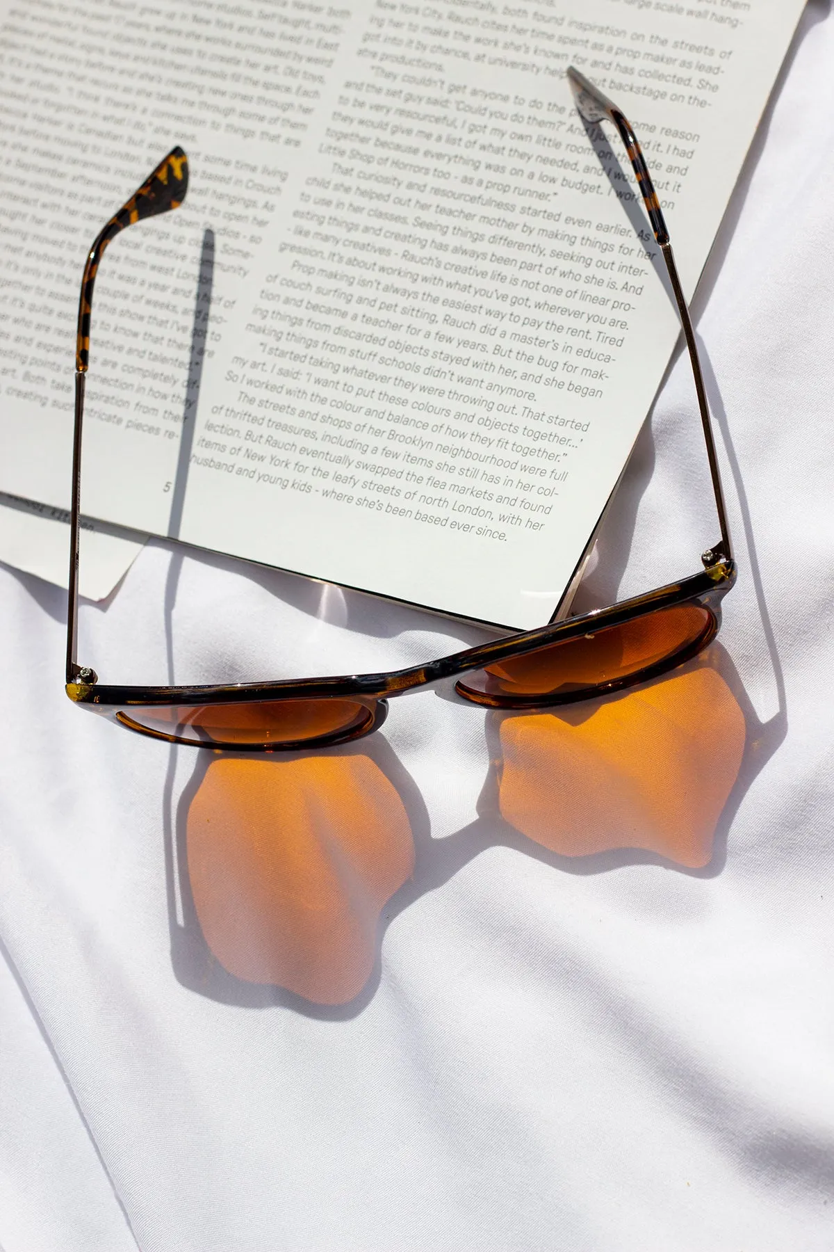 Traditional Style Sunglasses