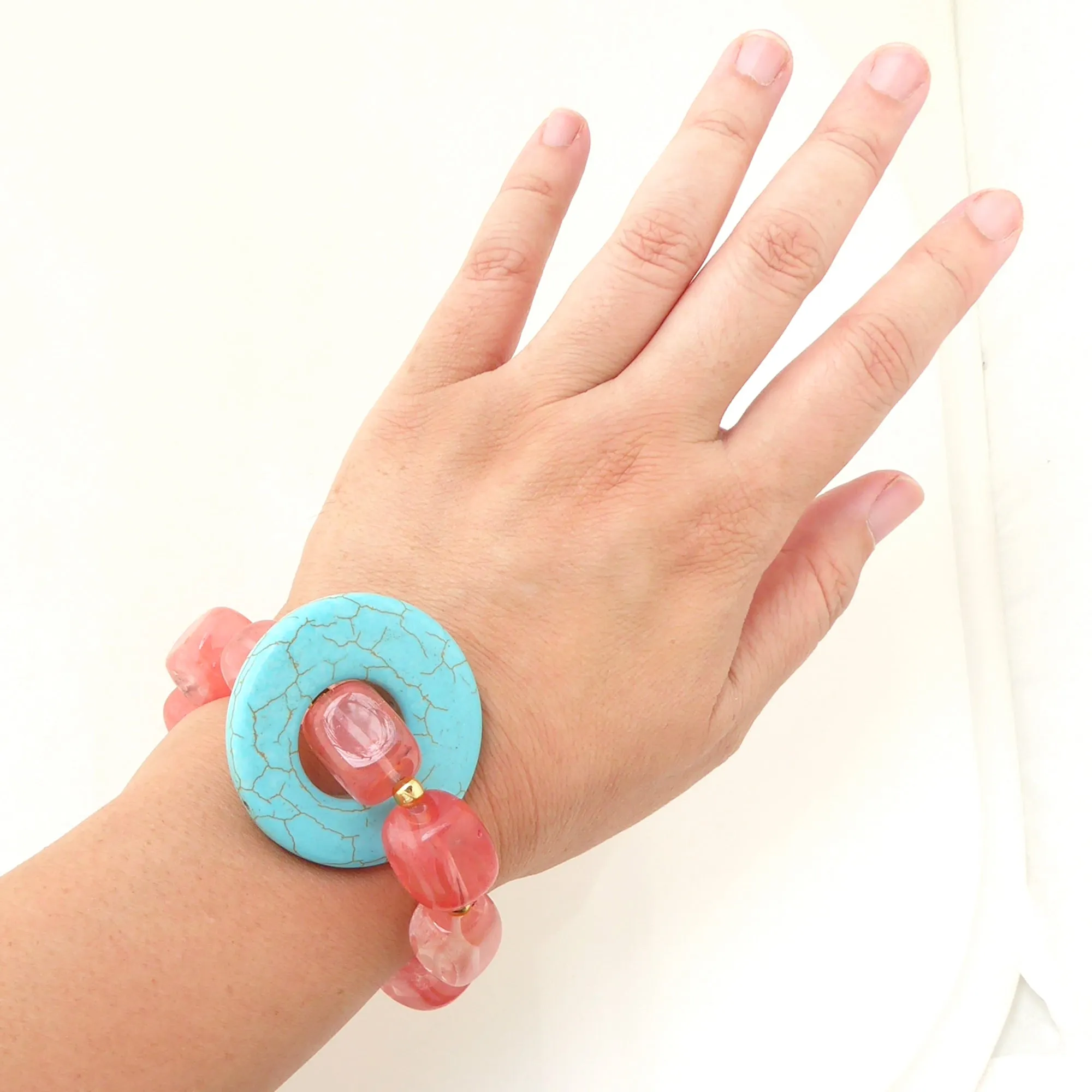 Turquoise howlite donut bracelet